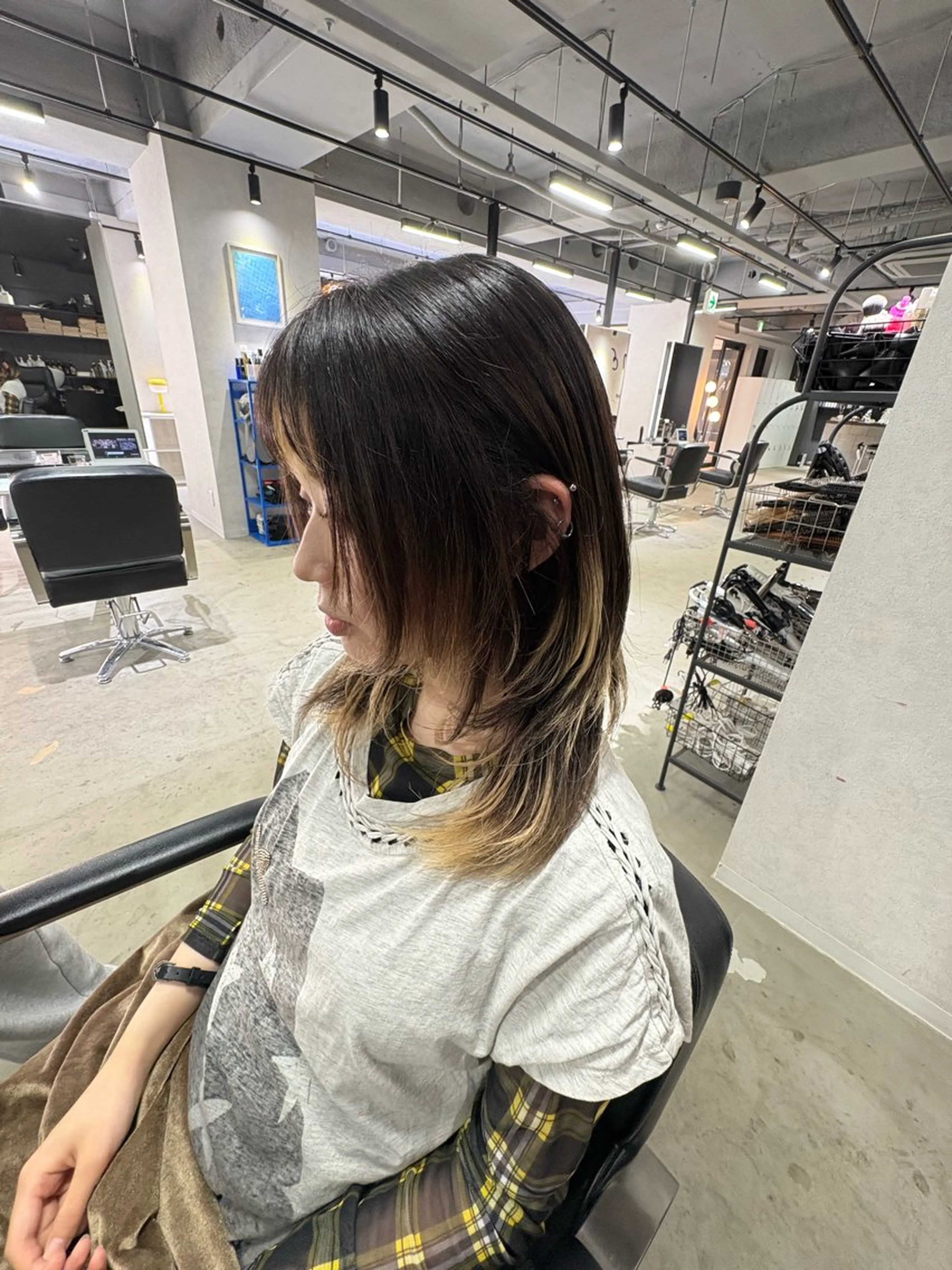 ミディアム カラー デザインカラー ヘアカラー デザインカラー/ハイ トーン/konomiのヘアスタイル