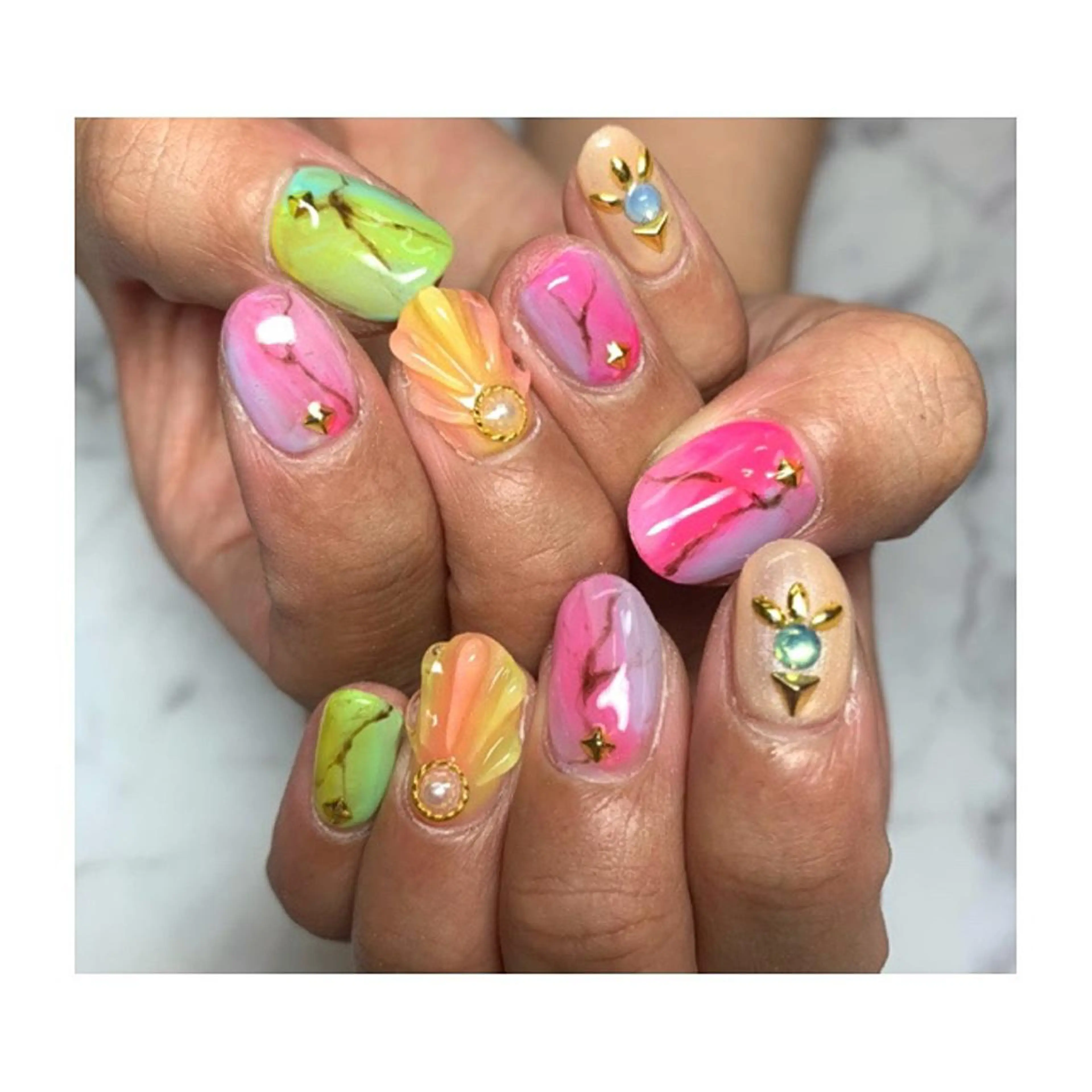 ネイル 駒月 明日香の眉毛・アイブロウイメージ