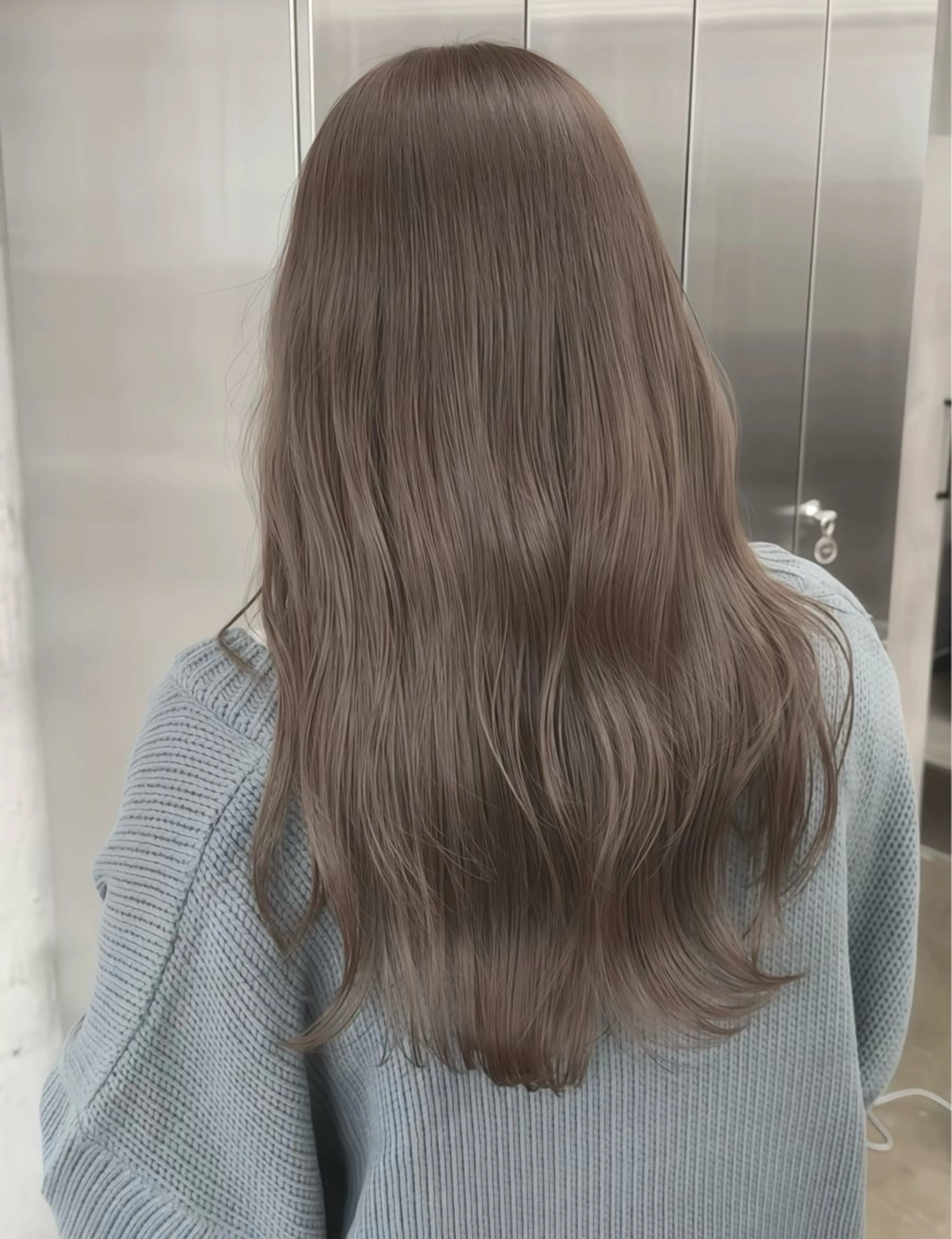 ロング カラー ベージュカラー ミルクティーベージュ カット ヘアカラー トリートメント 高橋大樹/グレージュ 透明感/髪質改善のヘアスタイル