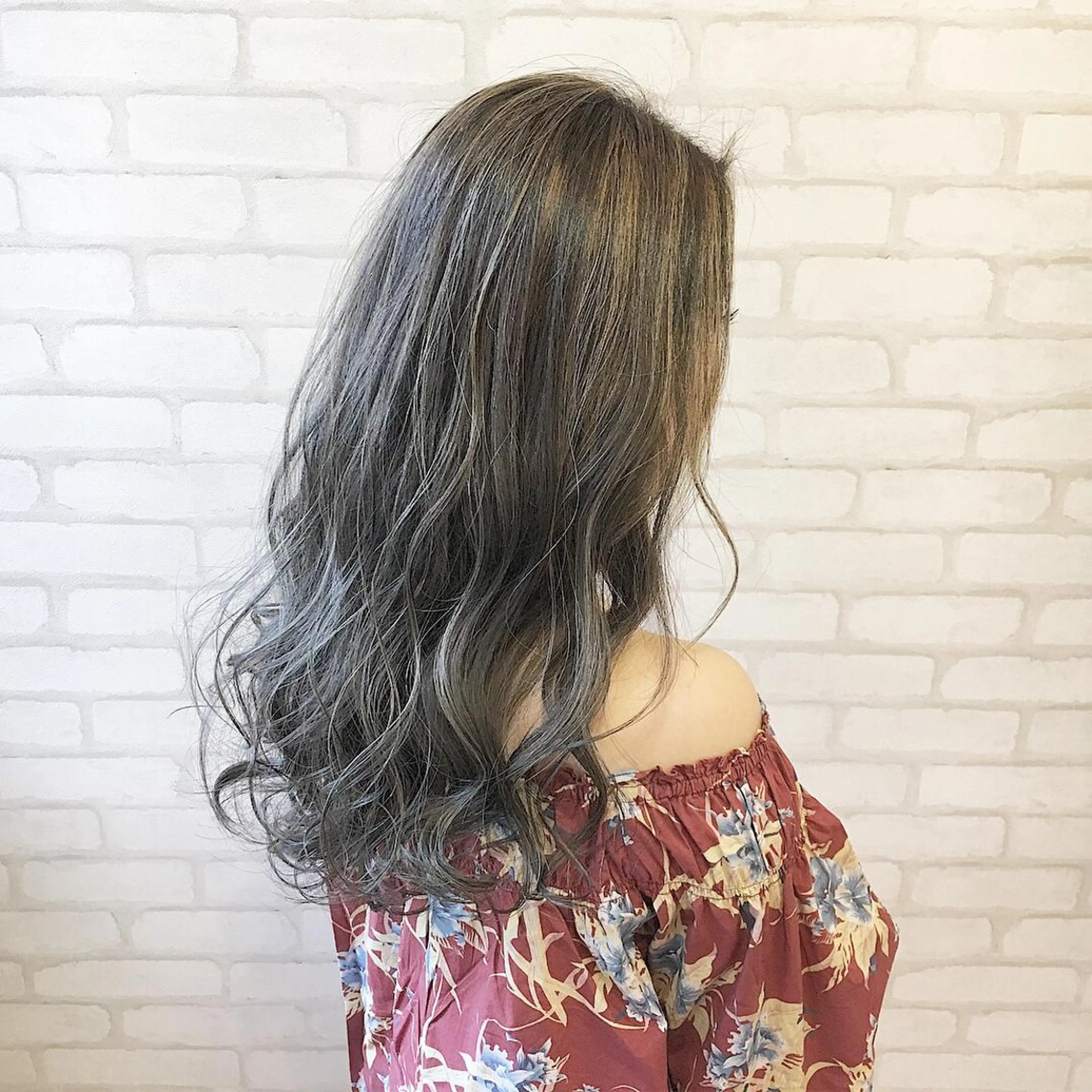 ロング カラー ヘアアレンジ グレージュ ハイライトカラー 外国人風カラー ハイライト ヘアカラー トリートメント ✨艶髪✨透明感✨ 山内大樹のヘアスタイル