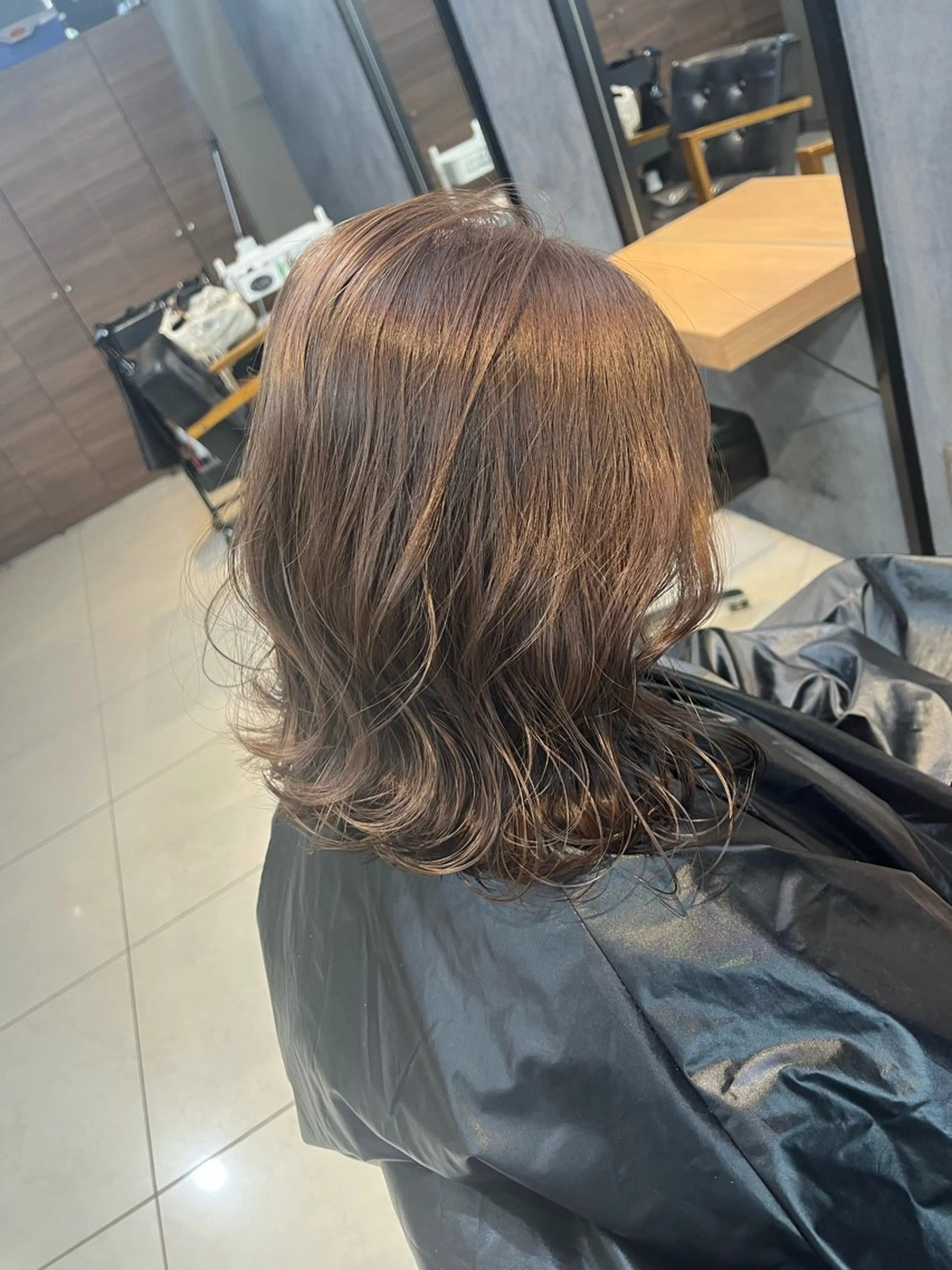 ミディアム チョコレートブラウン ヘアカラー トリートメント 透明感カラー🤎 ゆりのヘアスタイル