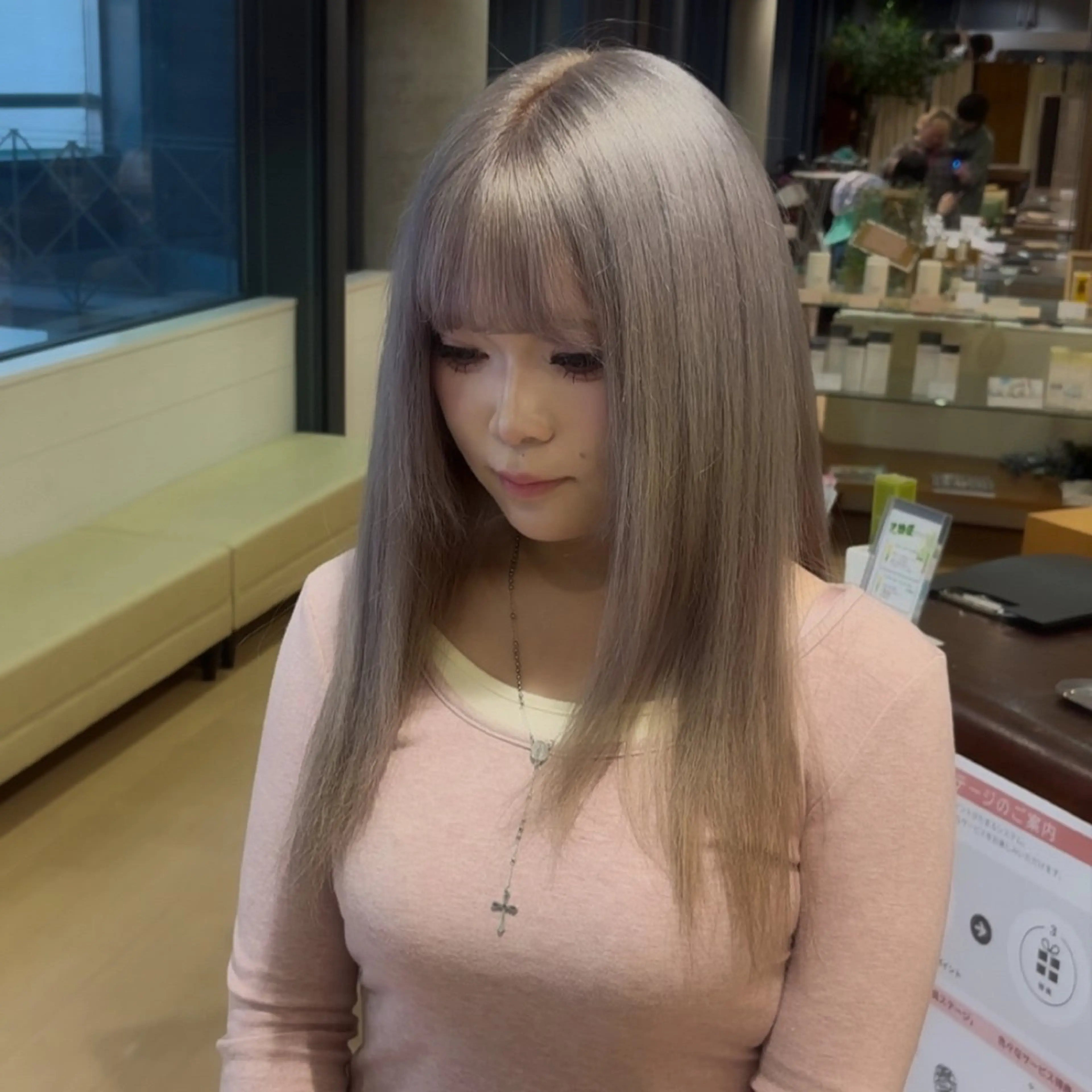 ロング カラー ベージュカラー ホワイトベージュ aura所属・CONAN｜盛岡ボブ 特化/タッセルボブのヘアスタイル