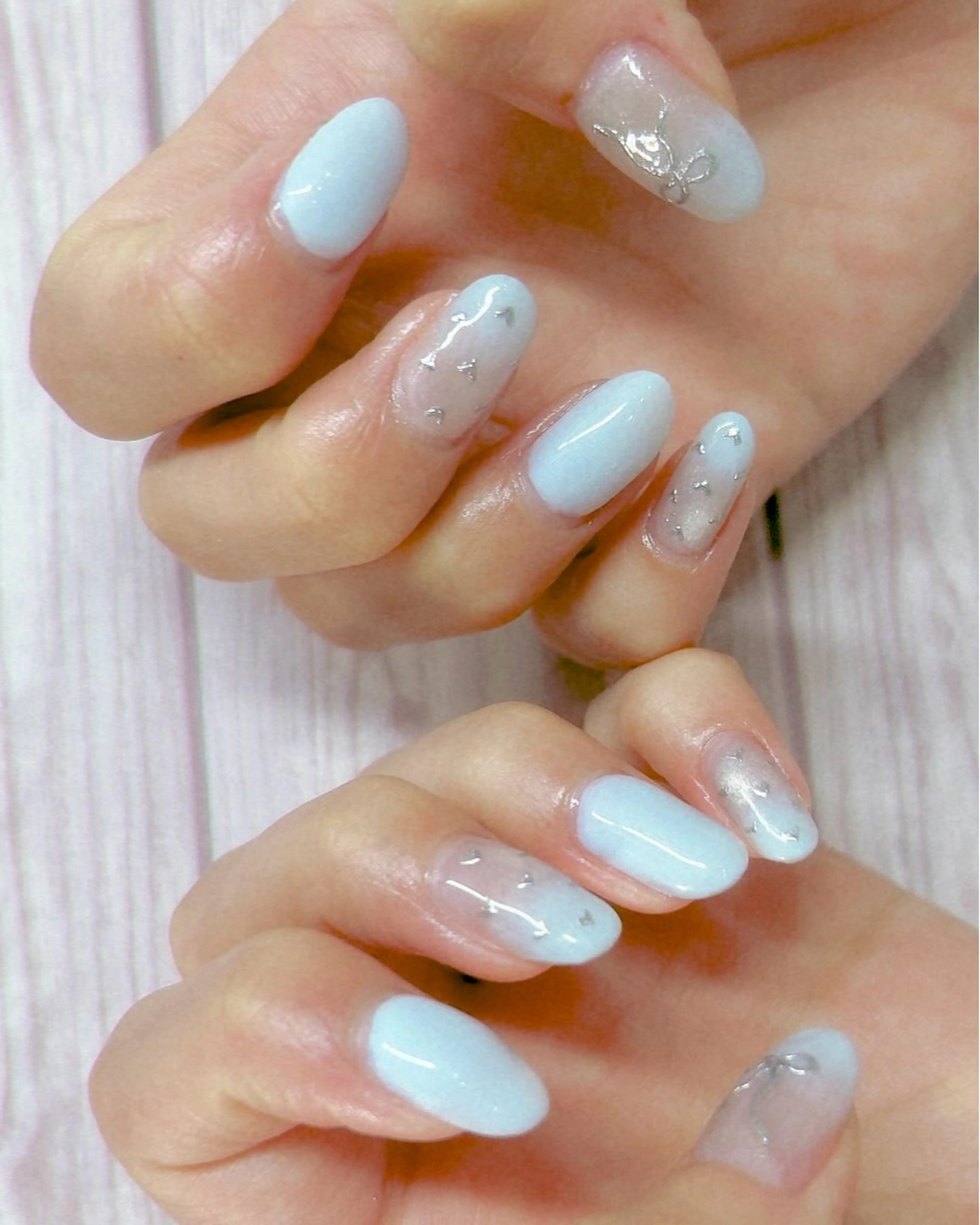 ネイル アートネイル グラデーション マグネットネイル ミラーネイル MYu Beauty Salon YURIのネイルデザイン