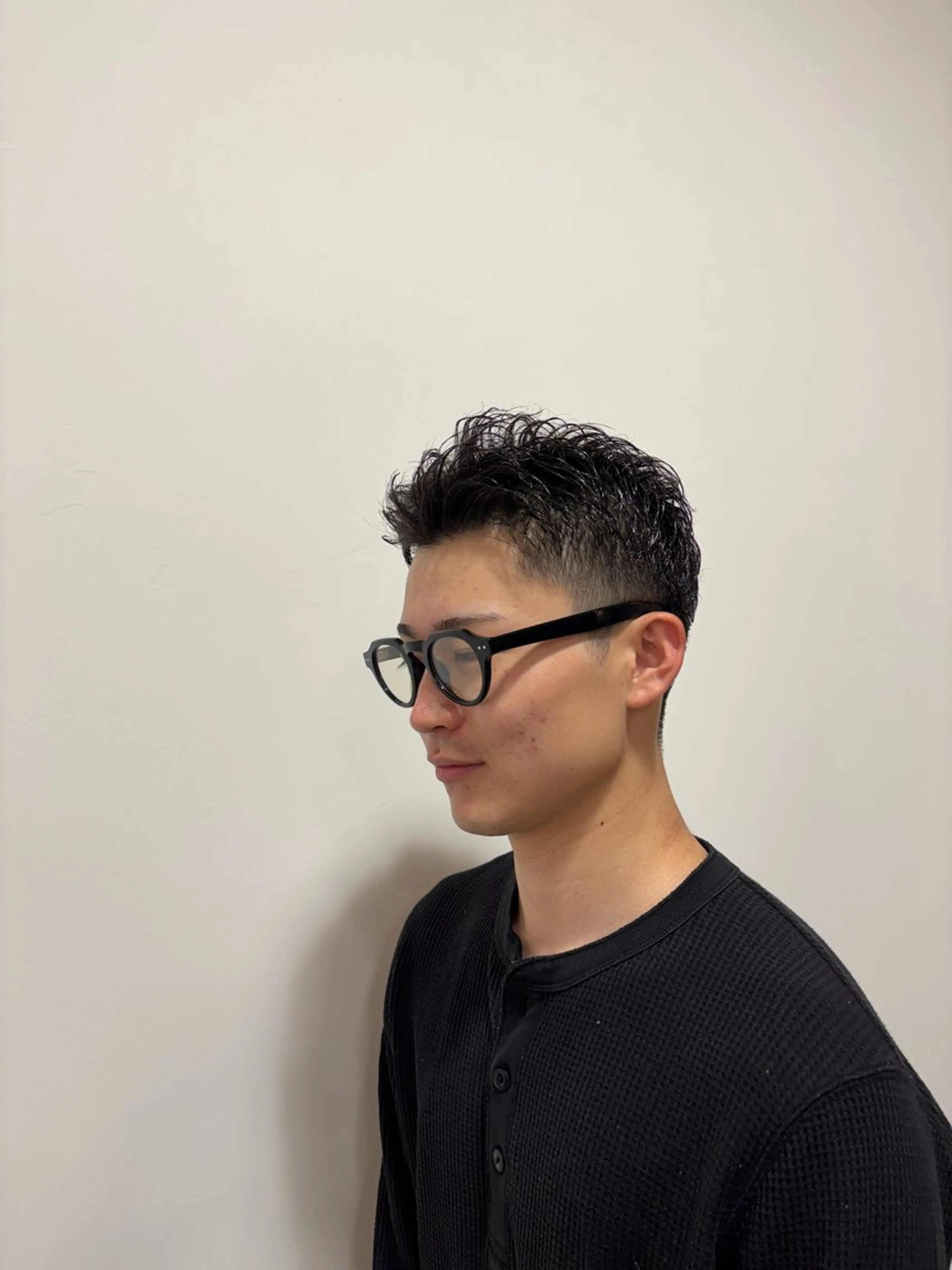 ショート メンズ スパイキーショート 刈り上げ ショートヘア カット ヘッドスパ 小嶋 咲輝のヘアスタイル