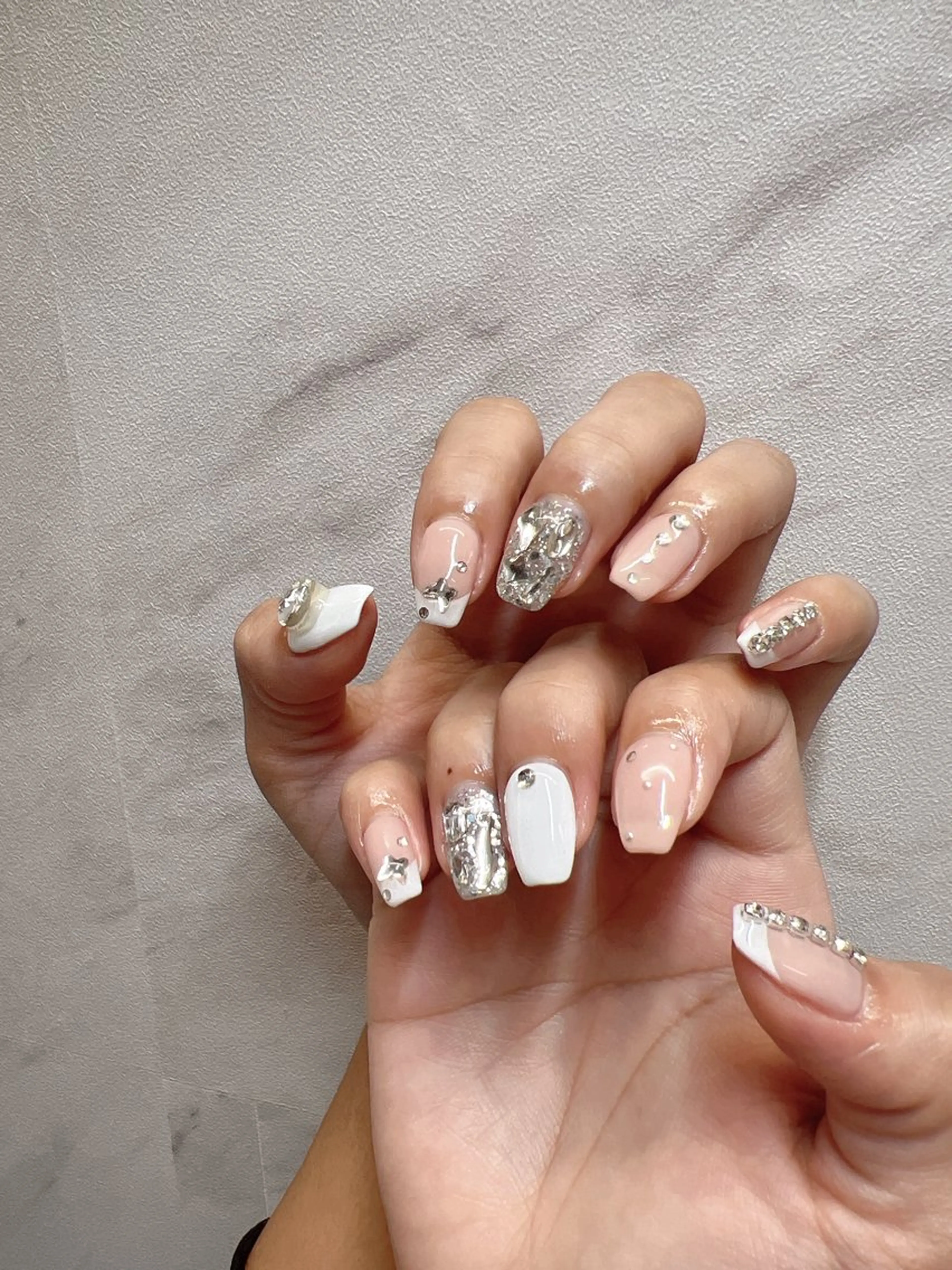 ネイル ガレンドウ 白澤 愛子のネイルデザイン