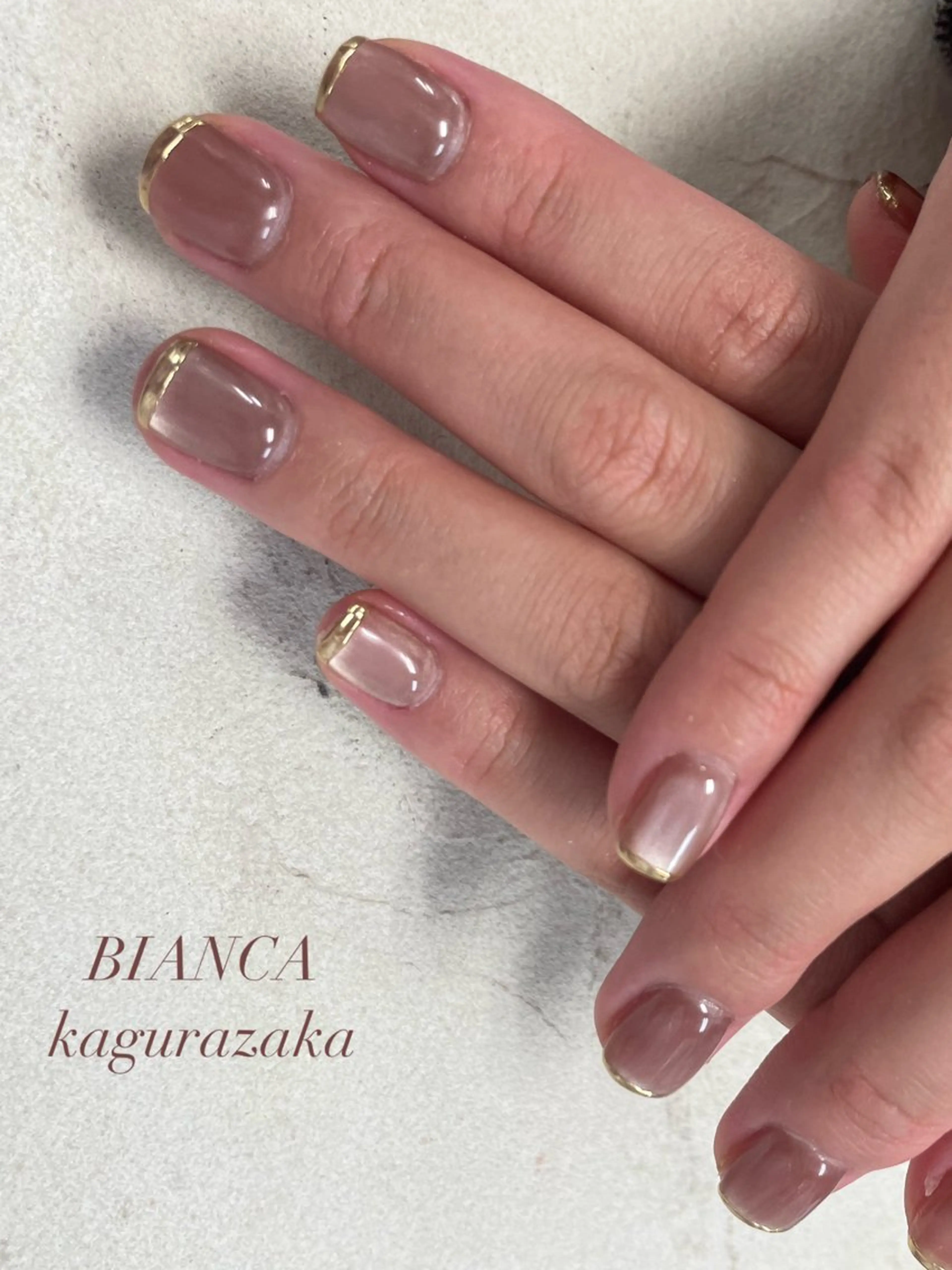 ネイル ゴールド ミラーネイル Bianca 神楽坂 Matsuokaのネイルデザイン