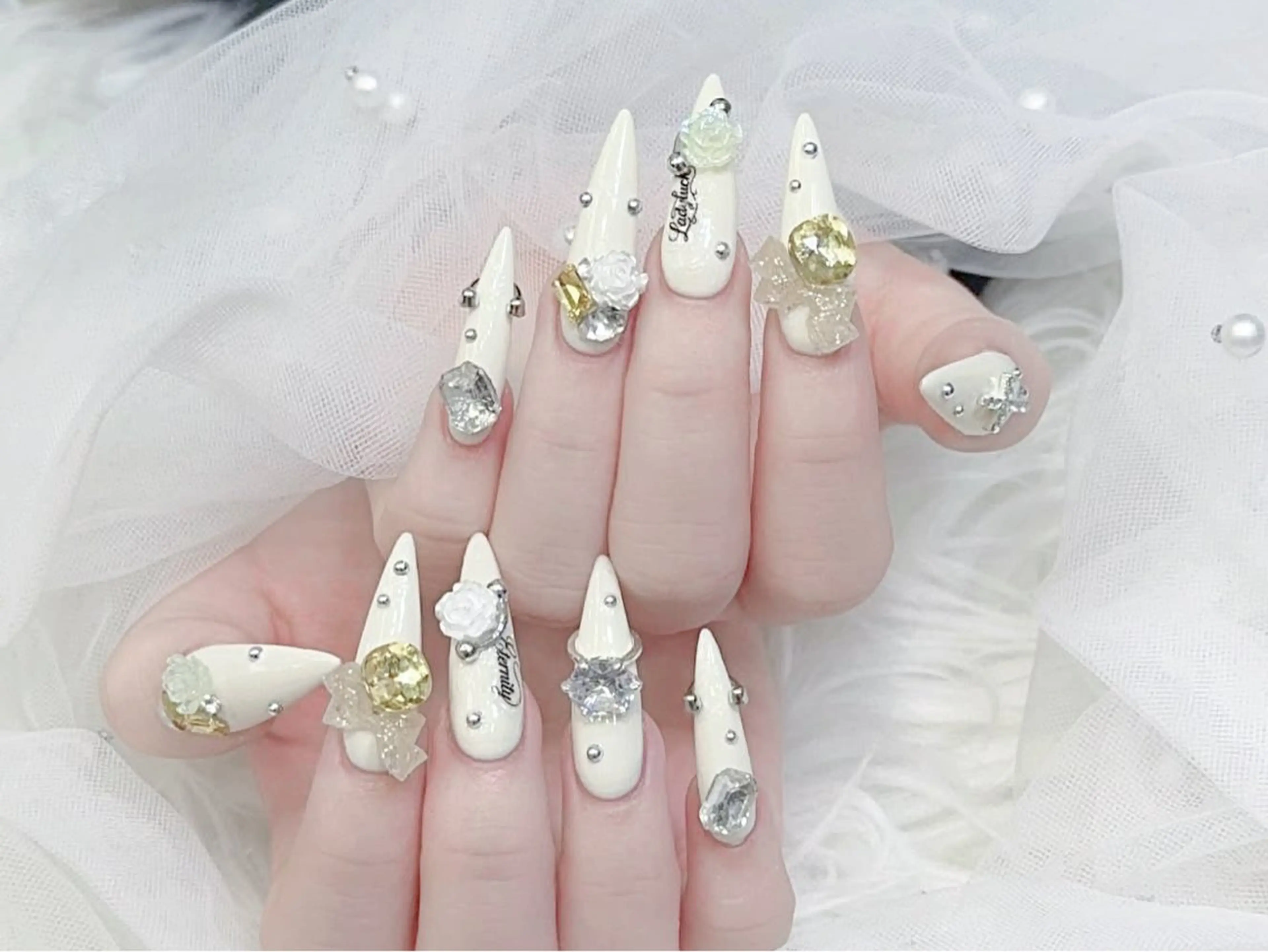 ネイル 成人式 大理石ネイル(マーブル) リボン 夏ネイル ネイルチップ ハンドネイル MoMoA Nail ネイル長さ出し専門店のネイルデザイン