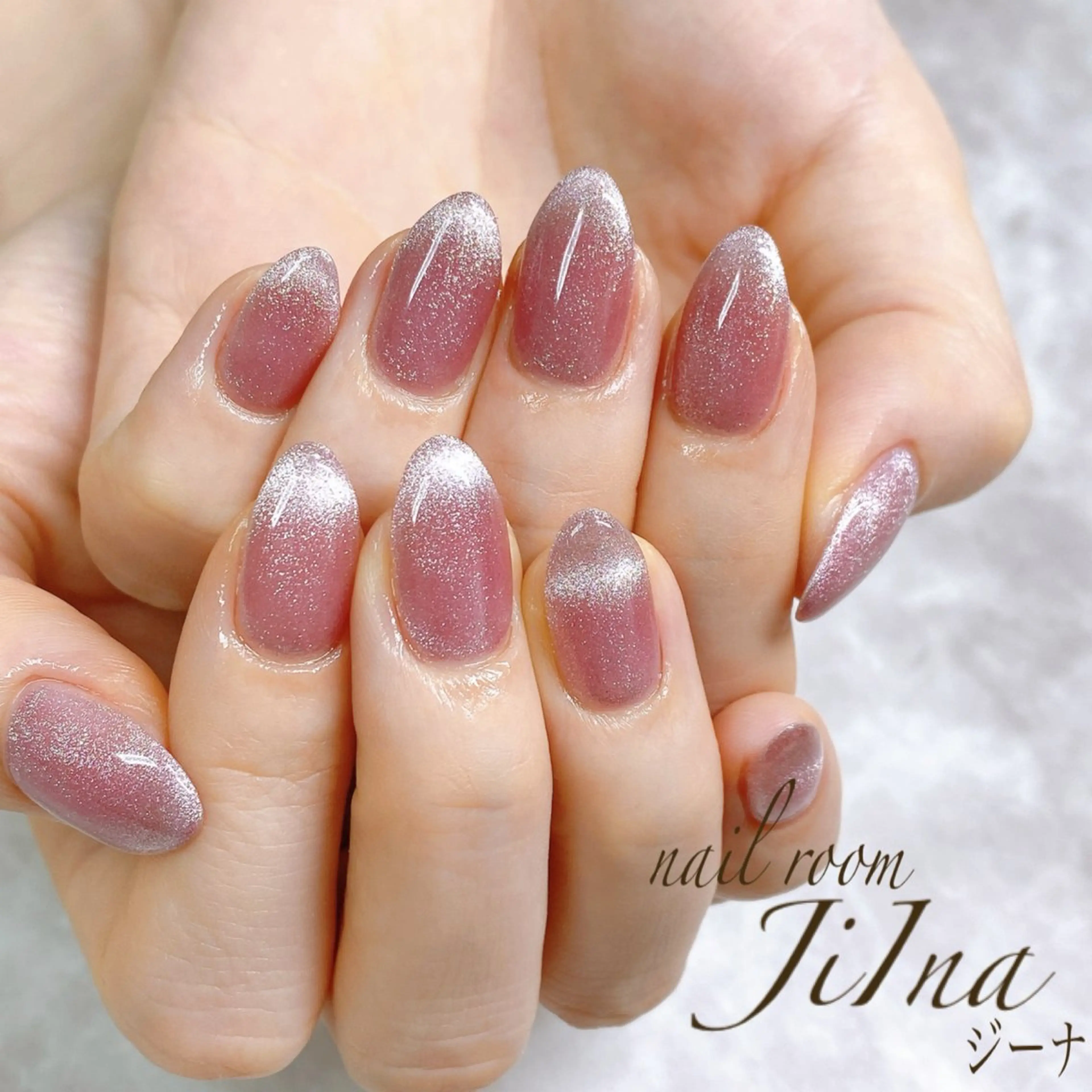 ネイル マグネットネイル JiIna nailのネイルデザイン