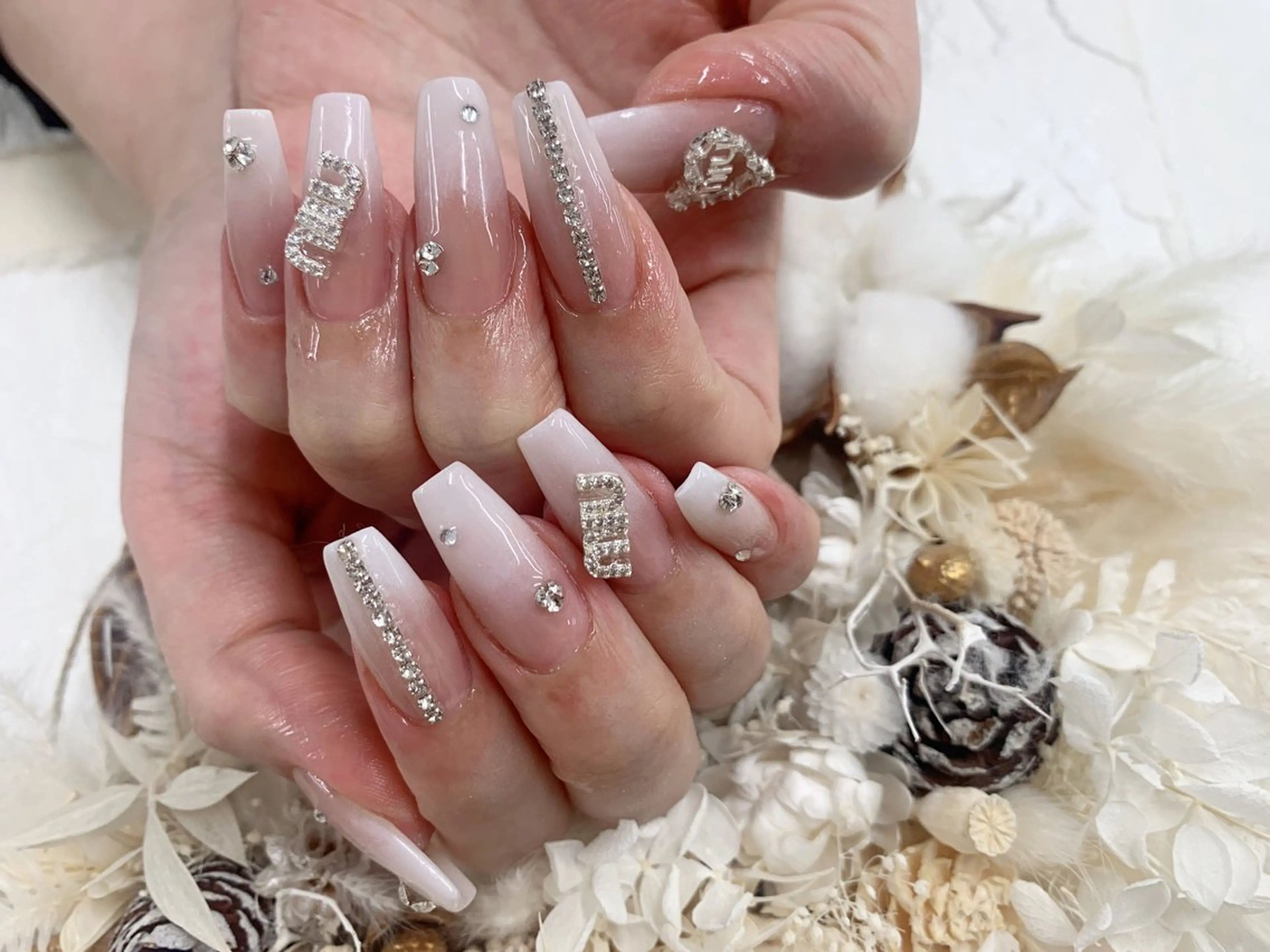 ネイル ✨Nailsalon Vi+✨のネイルデザイン