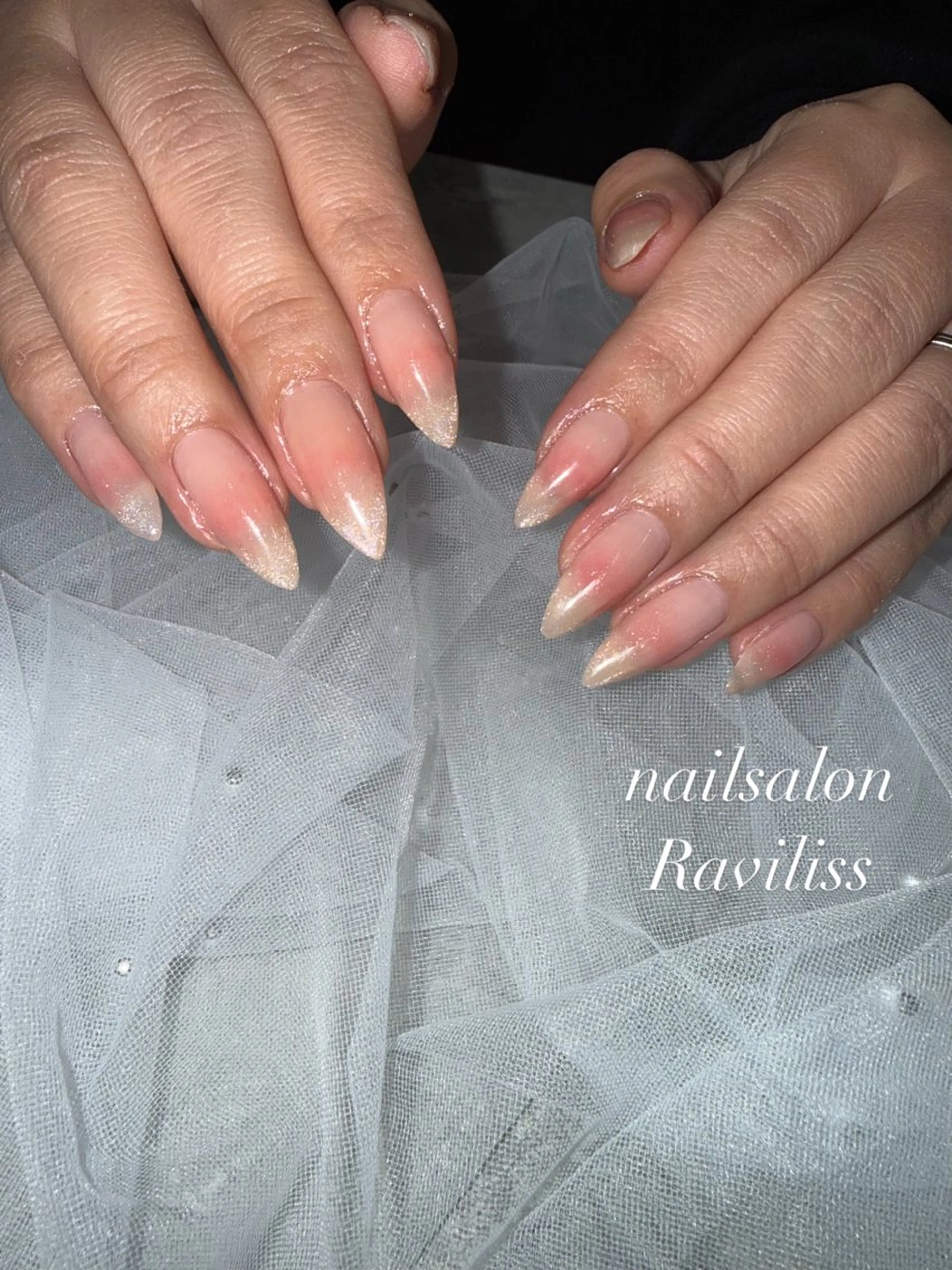 ネイル 持ち込み ハンドネイル Raviliss ♡のネイルデザイン