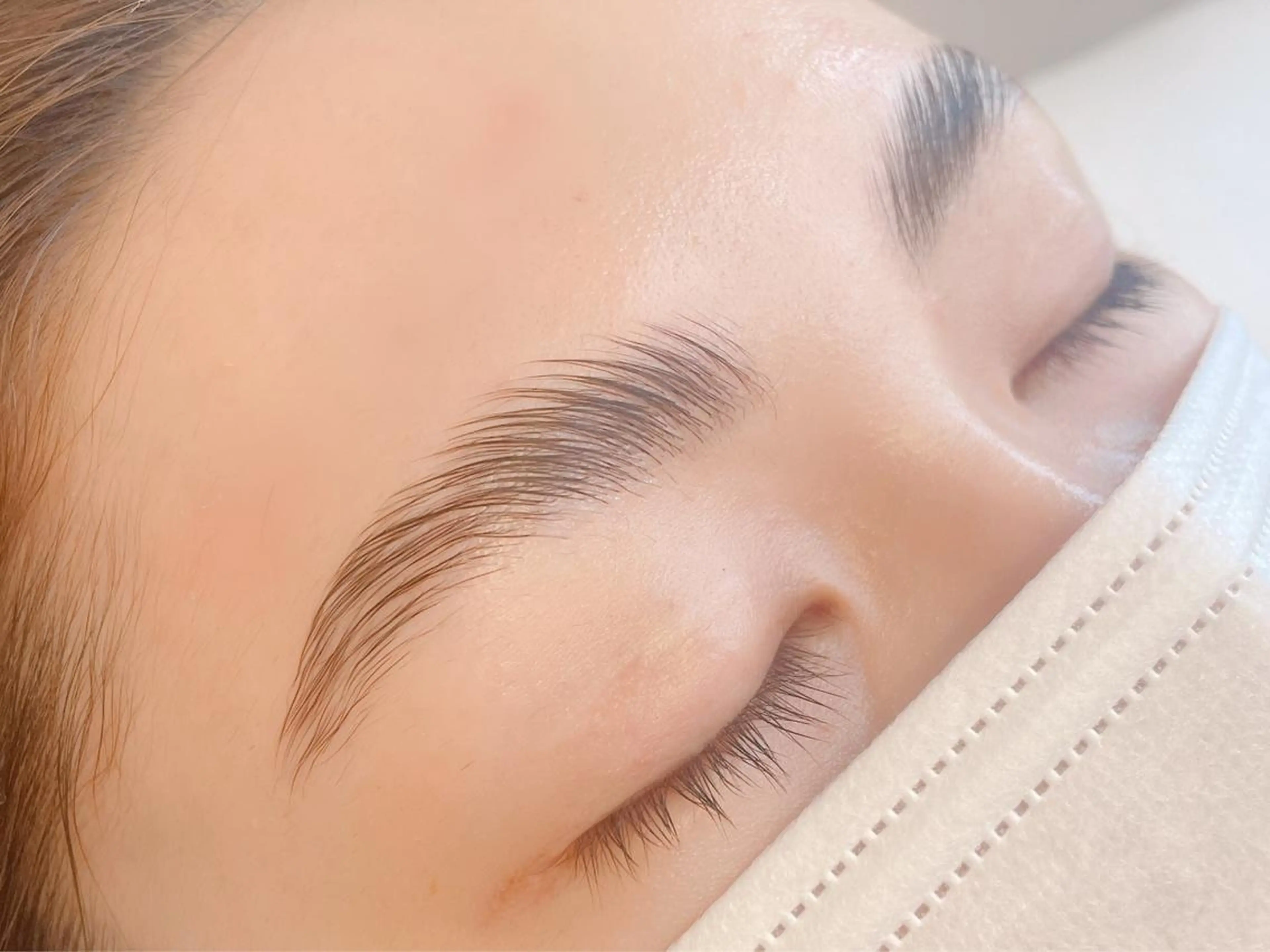 アイブロウ ハリウッドブロウリフト Eyelash salon Aのマツエク・マツパデザイン