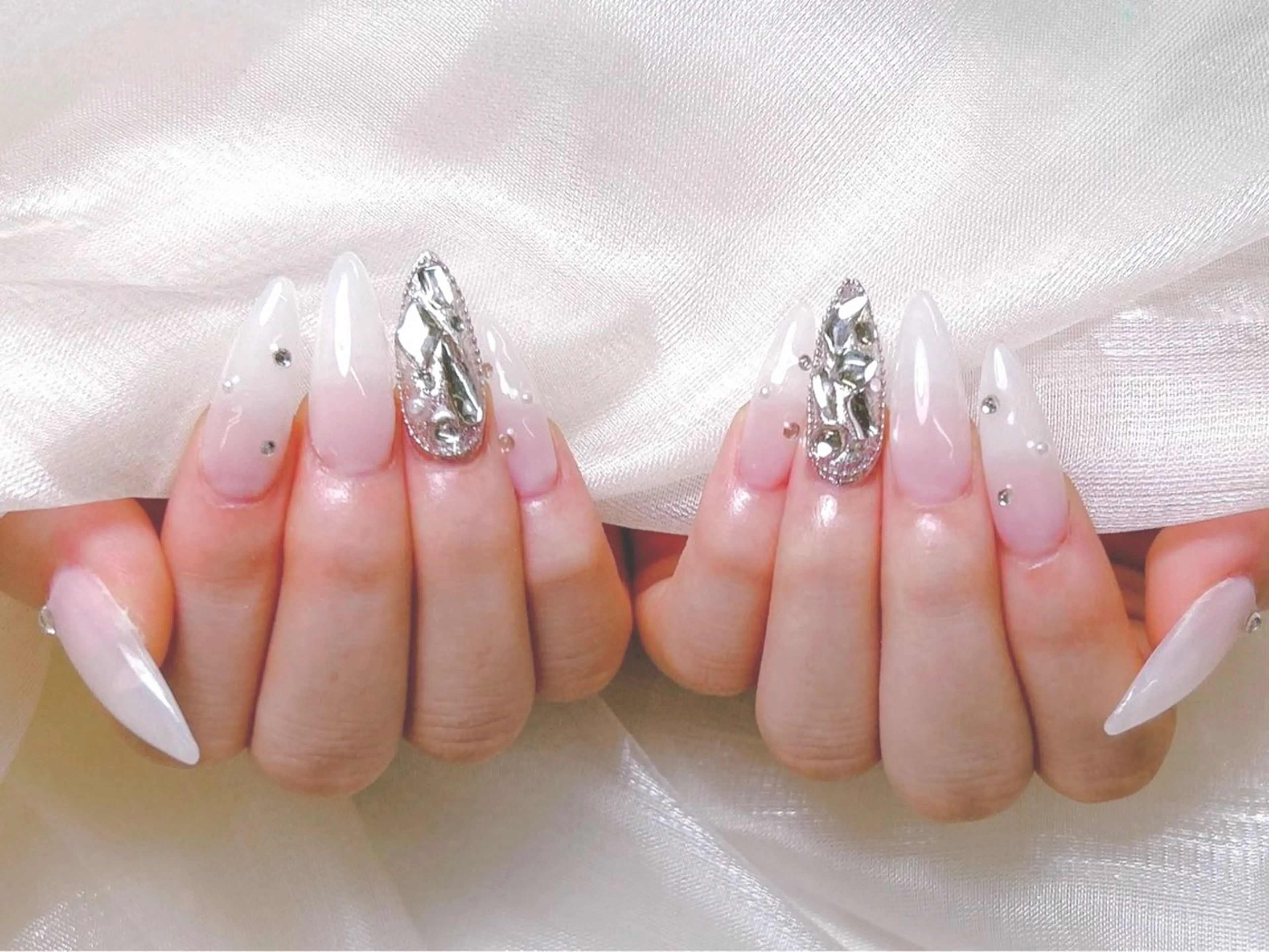 ネイル フットネイル lucky nail 歌舞伎町のネイルデザイン