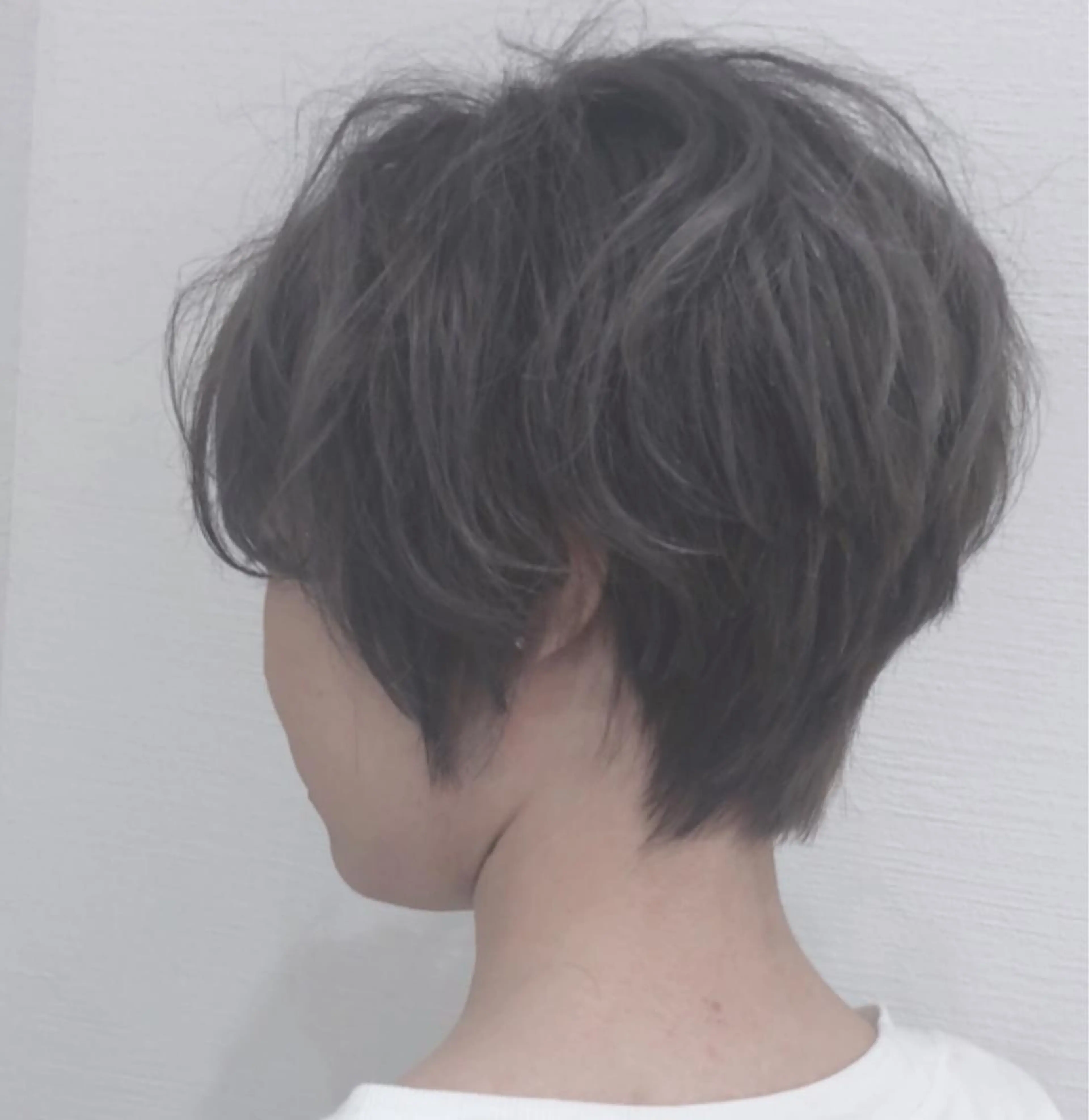 ショート 岸川 恭子のヘアスタイル