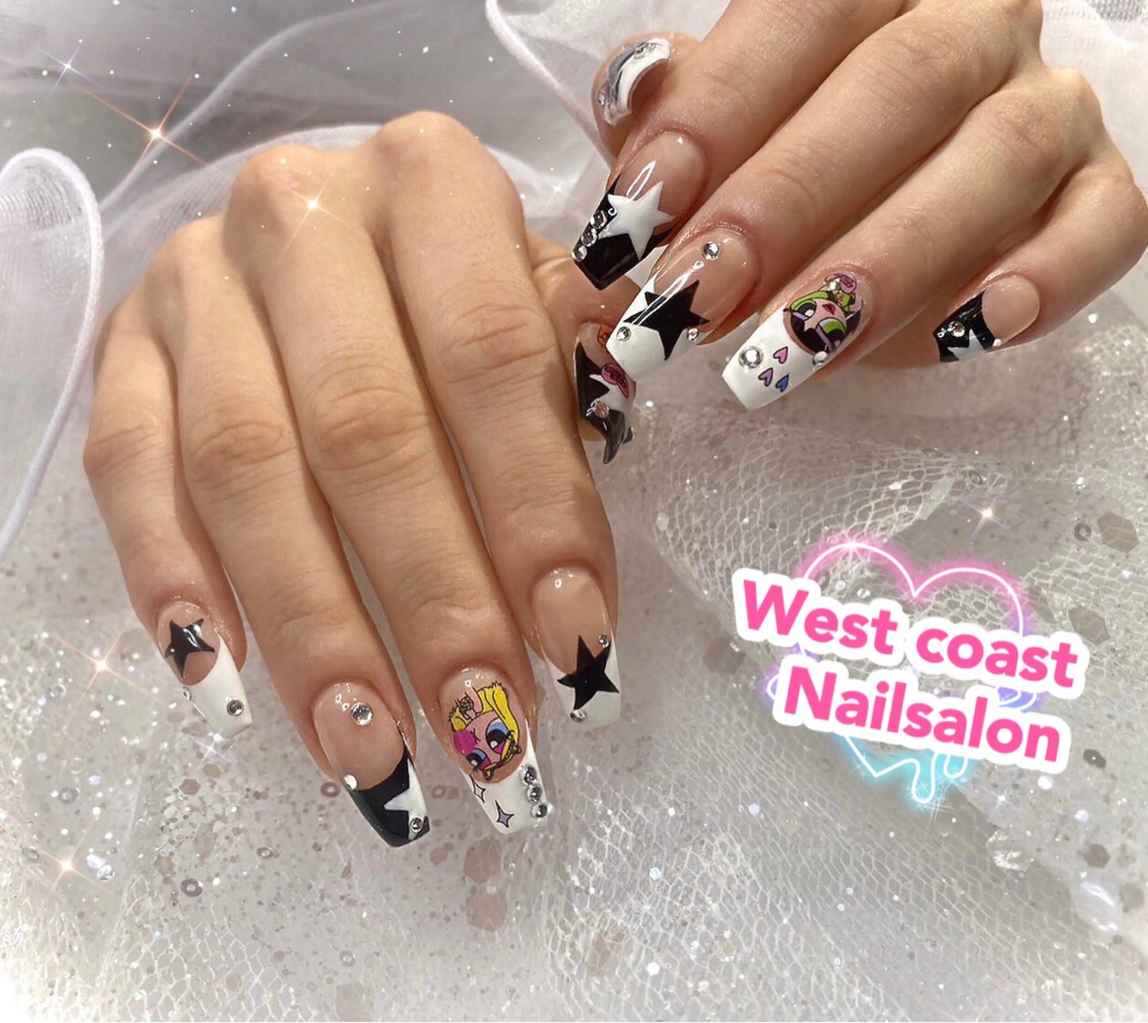 ネイル リボン、ガーリー パーツ放題専門店のネイルデザイン