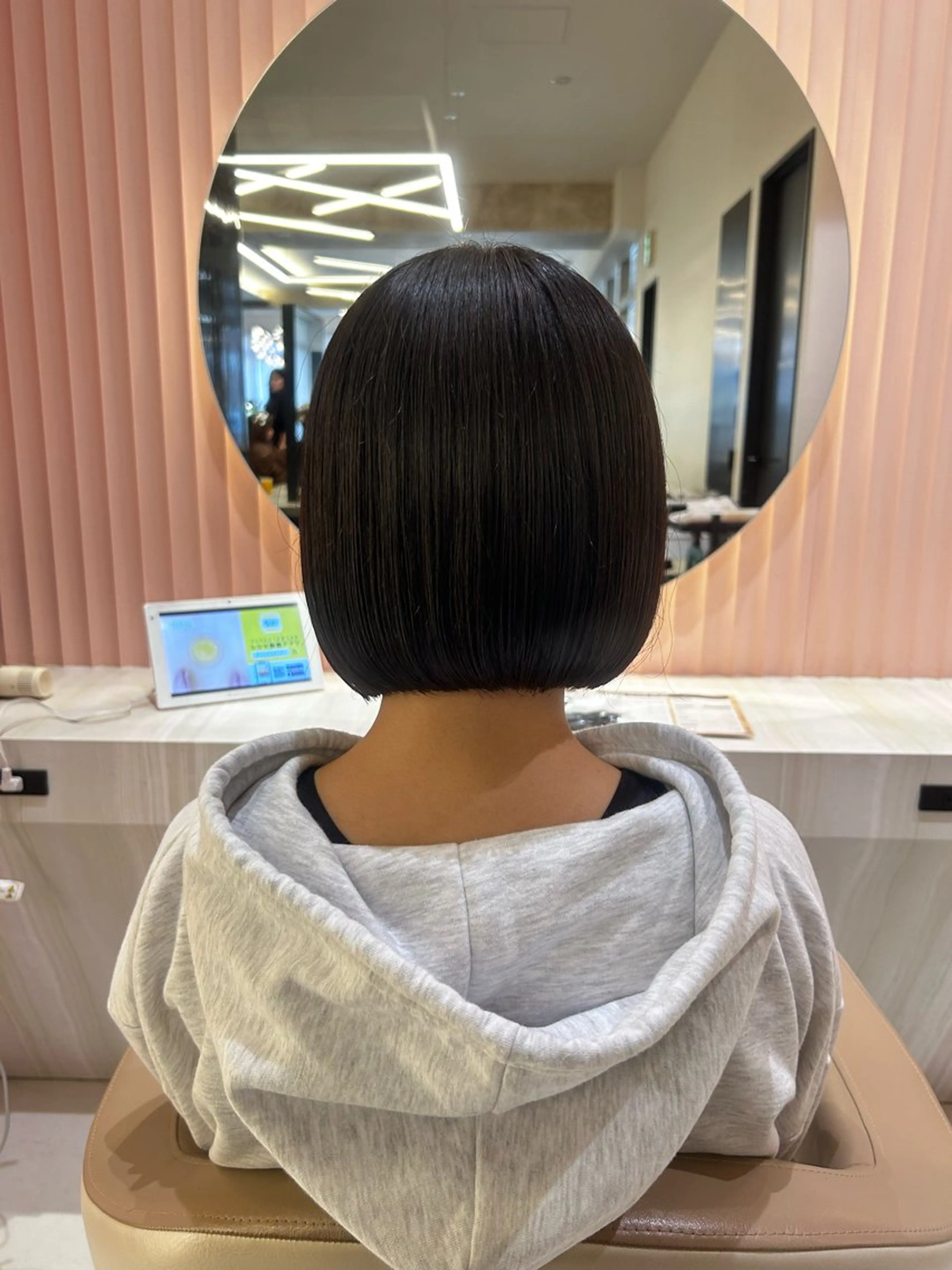 ショート ボブ 小向 音緒のヘアスタイル