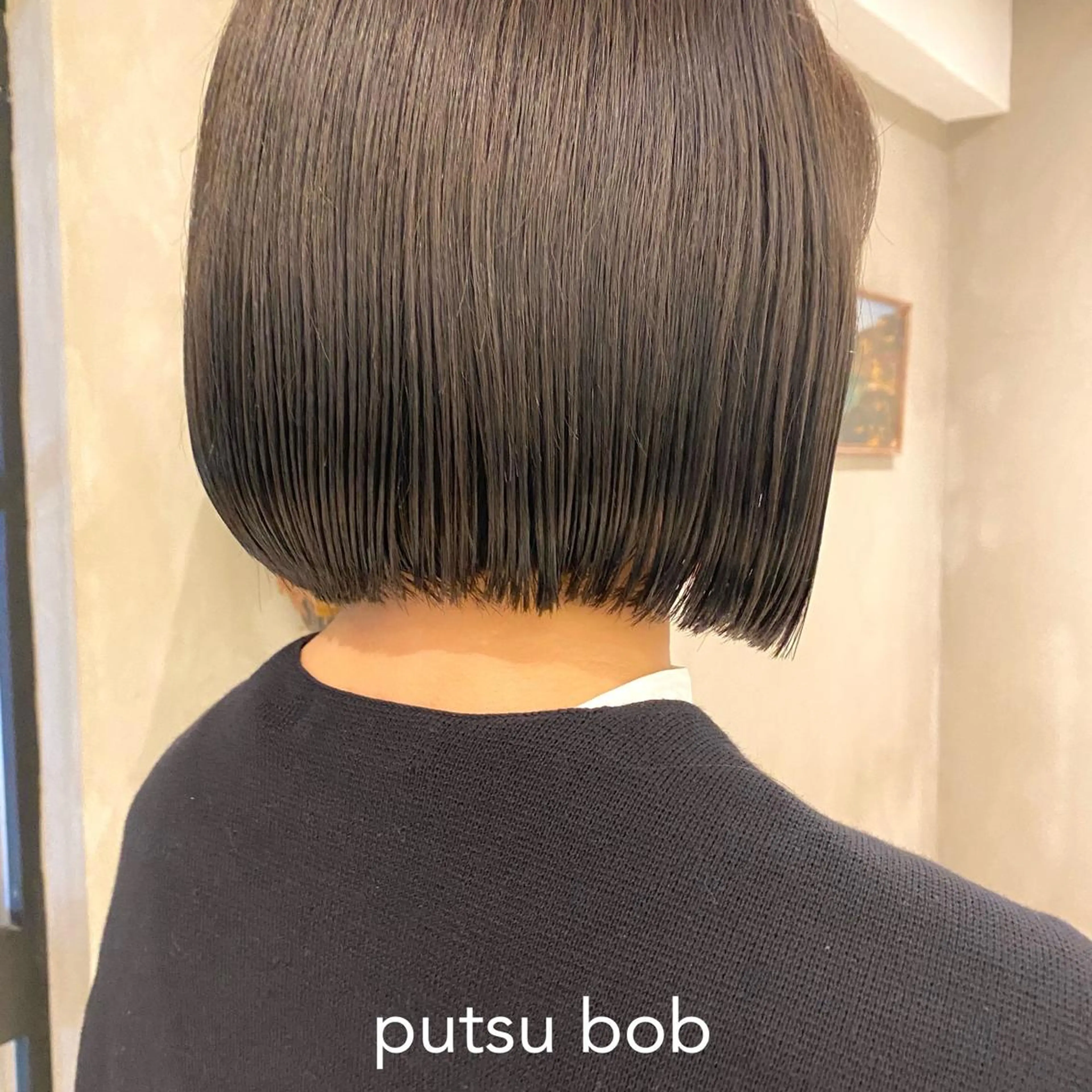 ショート 切りっぱなしボブ ボブ センターパート/ 暖色カラーayuのヘアスタイル