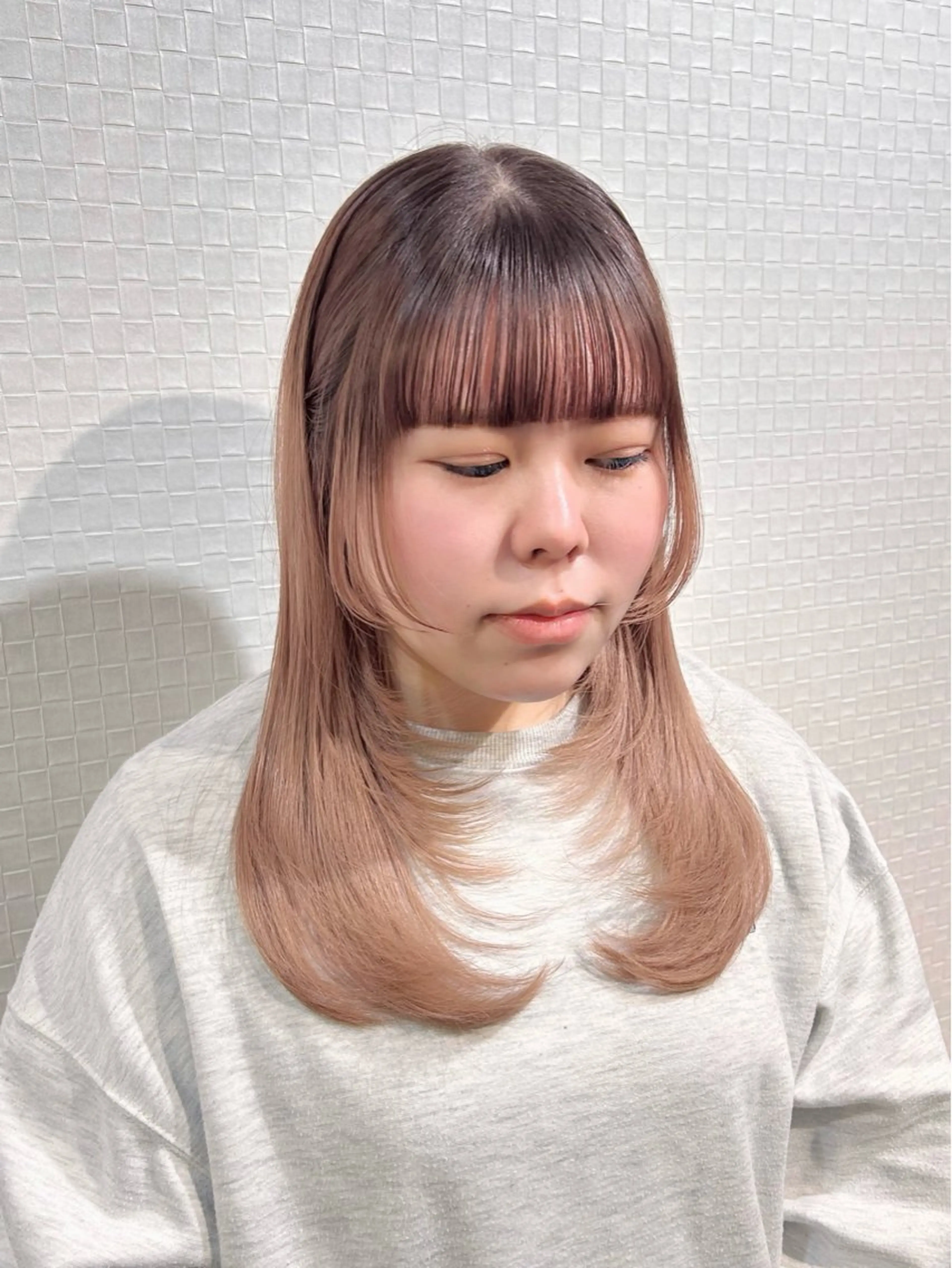 セミロング カラー 柔らか垢抜けｶﾗｰと ｶｯﾄ🫧ASUKAのヘアスタイル