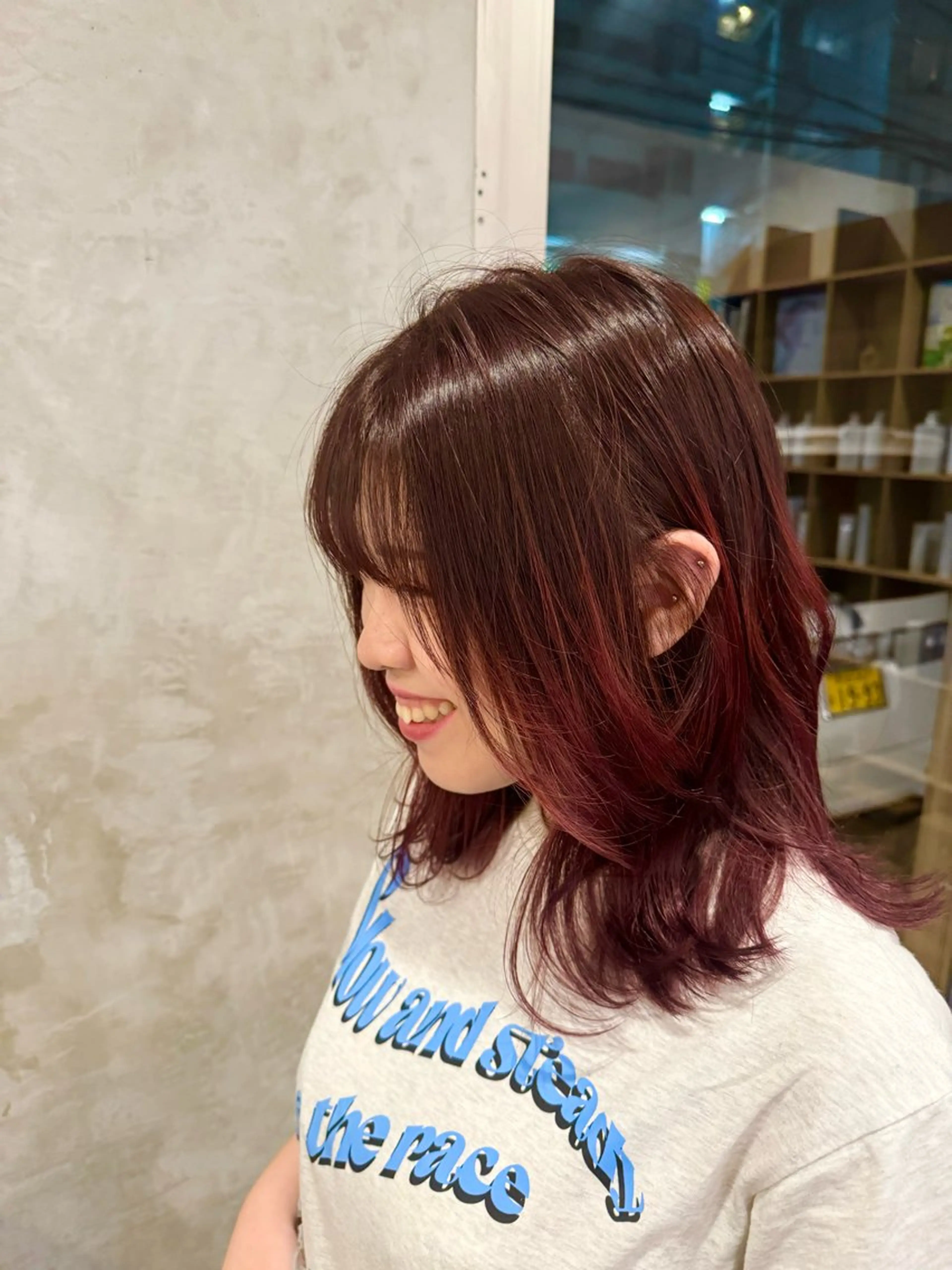 ミディアム カラー レッドカラー illatos あやののヘアスタイル