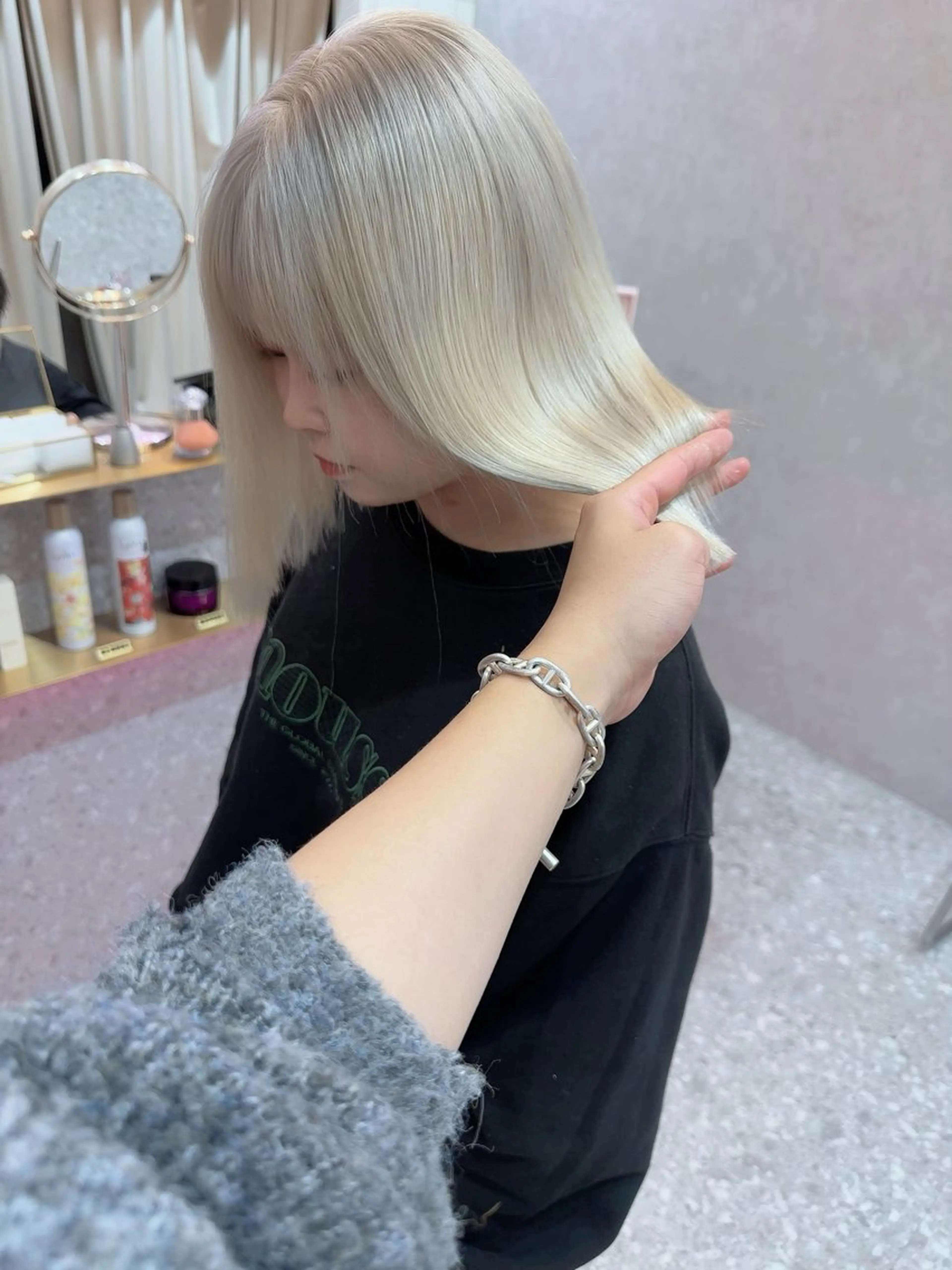 ミディアム 髪質改善 トリートメント VEGA天神 ブリーチのヘアスタイル