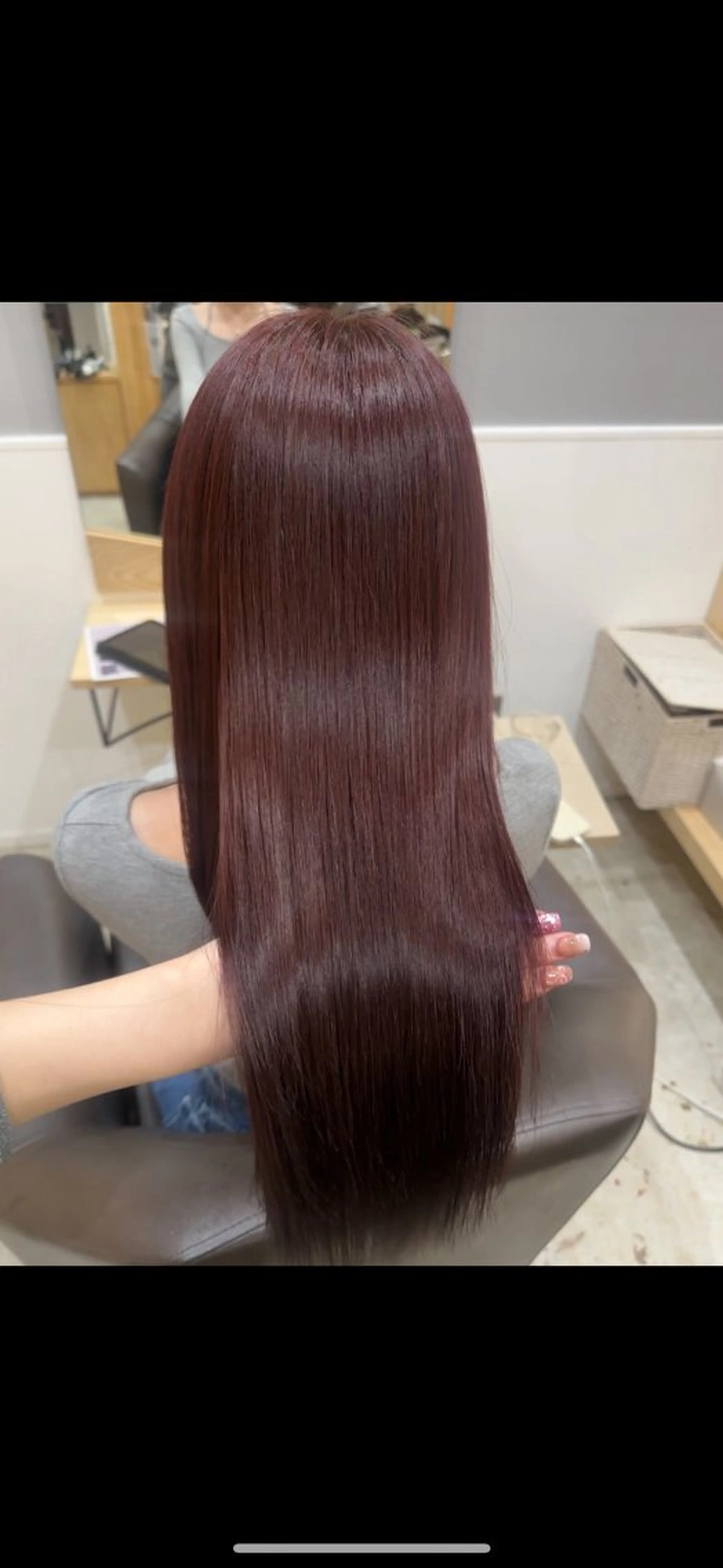 ミディアム ピンクブラウン ヘアカラー トリートメント miloc MOMOKAのヘアスタイル