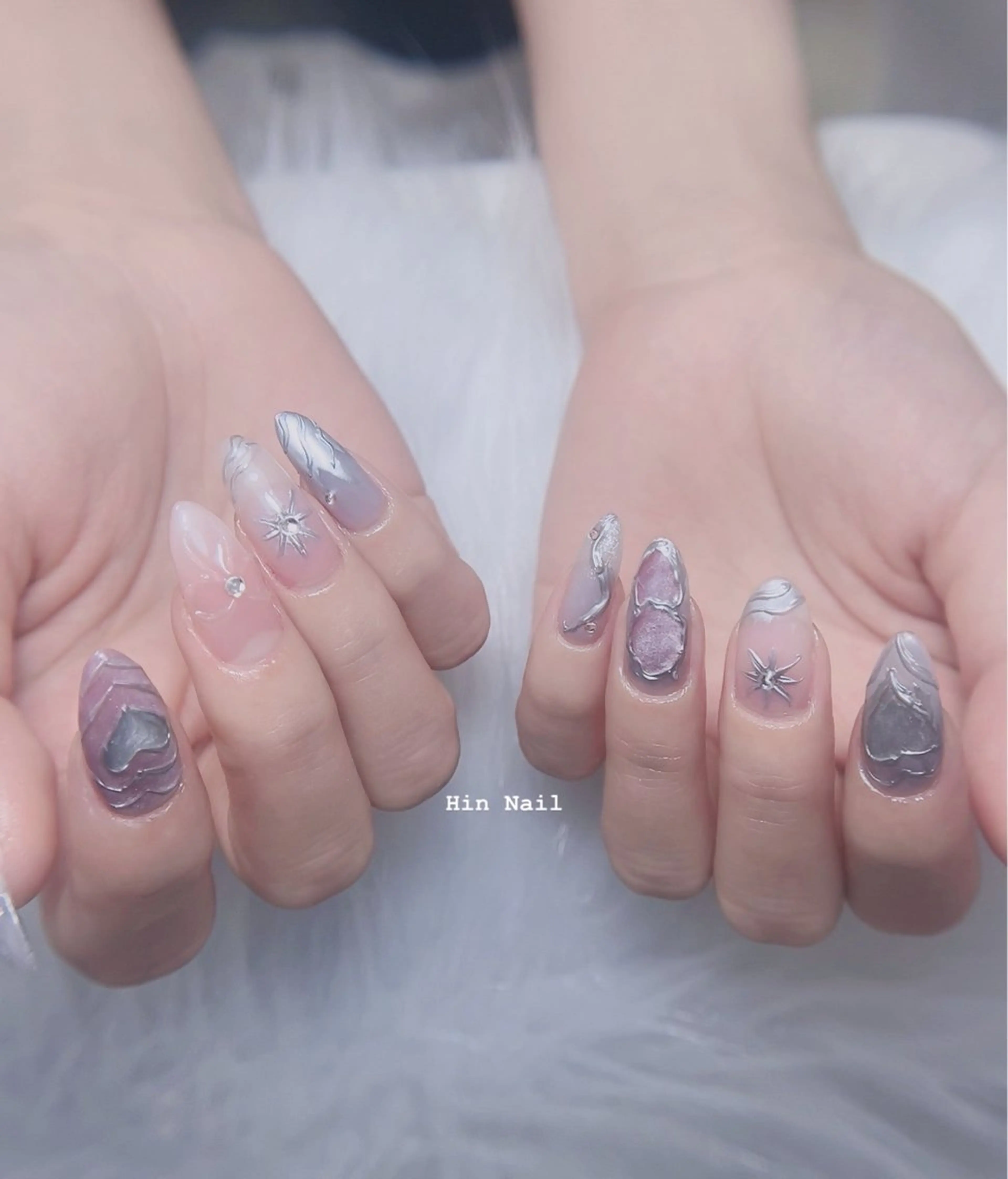 ネイル ハンドネイル Hin Nailsのネイルデザイン