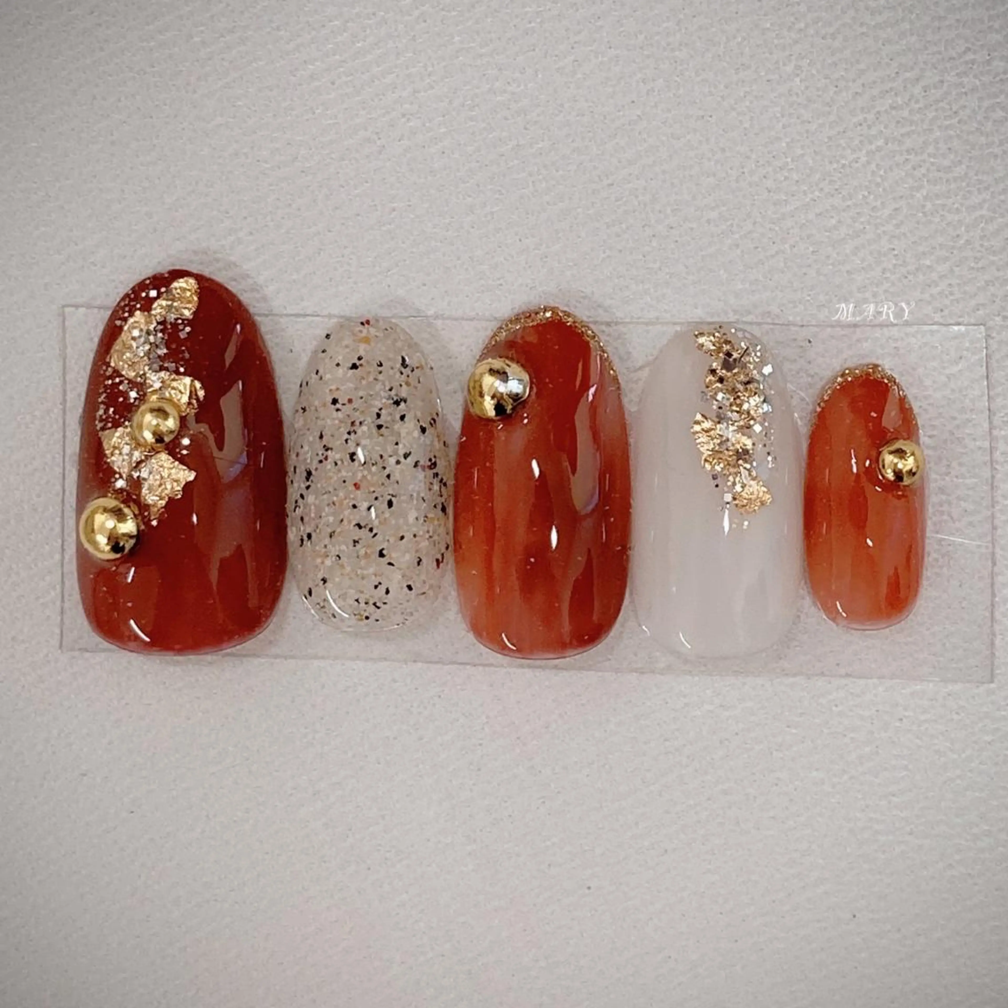 ネイル 成人式 ニュアンスネイル オレンジ 赤色 ハンドネイル Mary nail .narumiのネイルデザイン