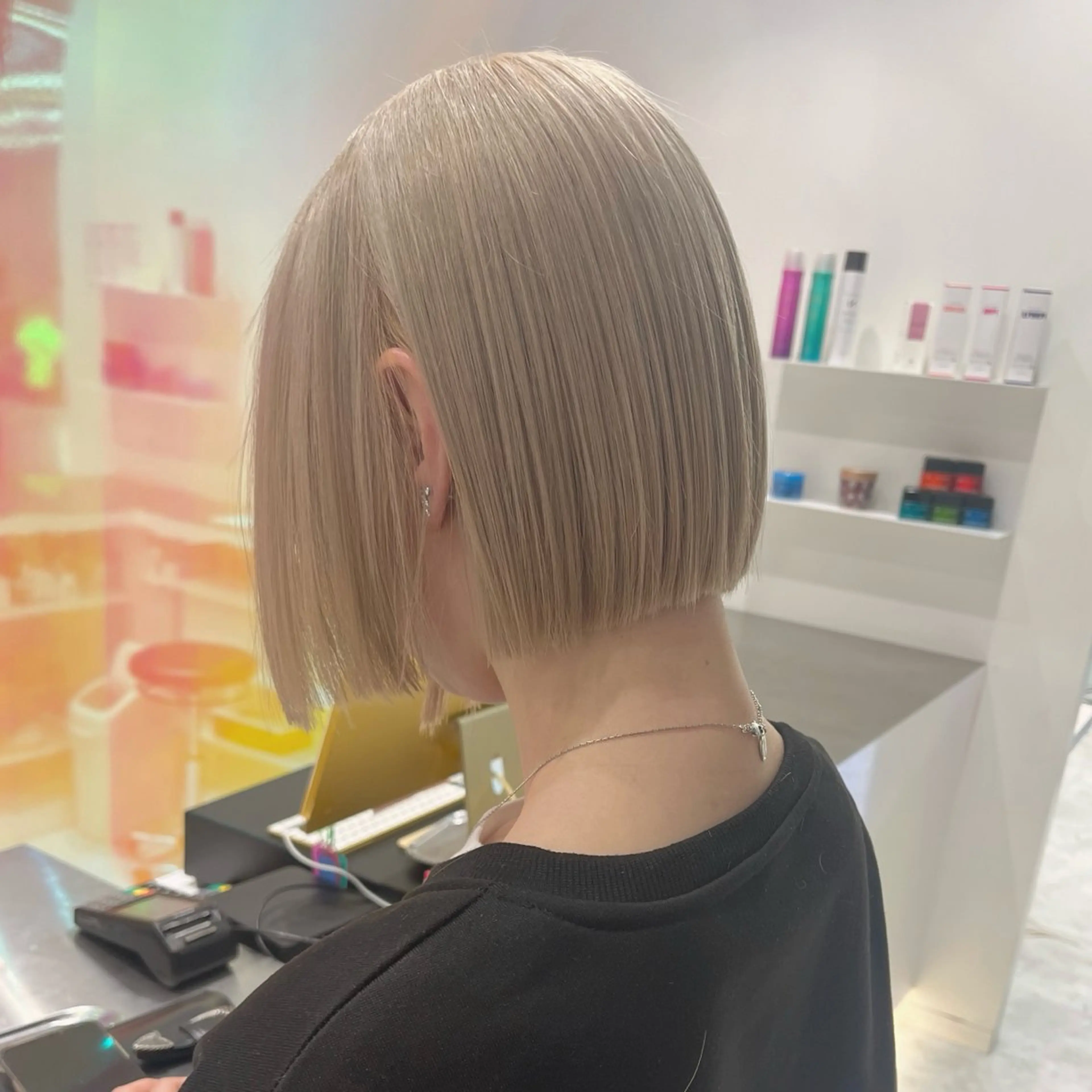 ショート カラー ヘアカラー トレンドレイヤー No.1/KOHEIのヘアスタイル