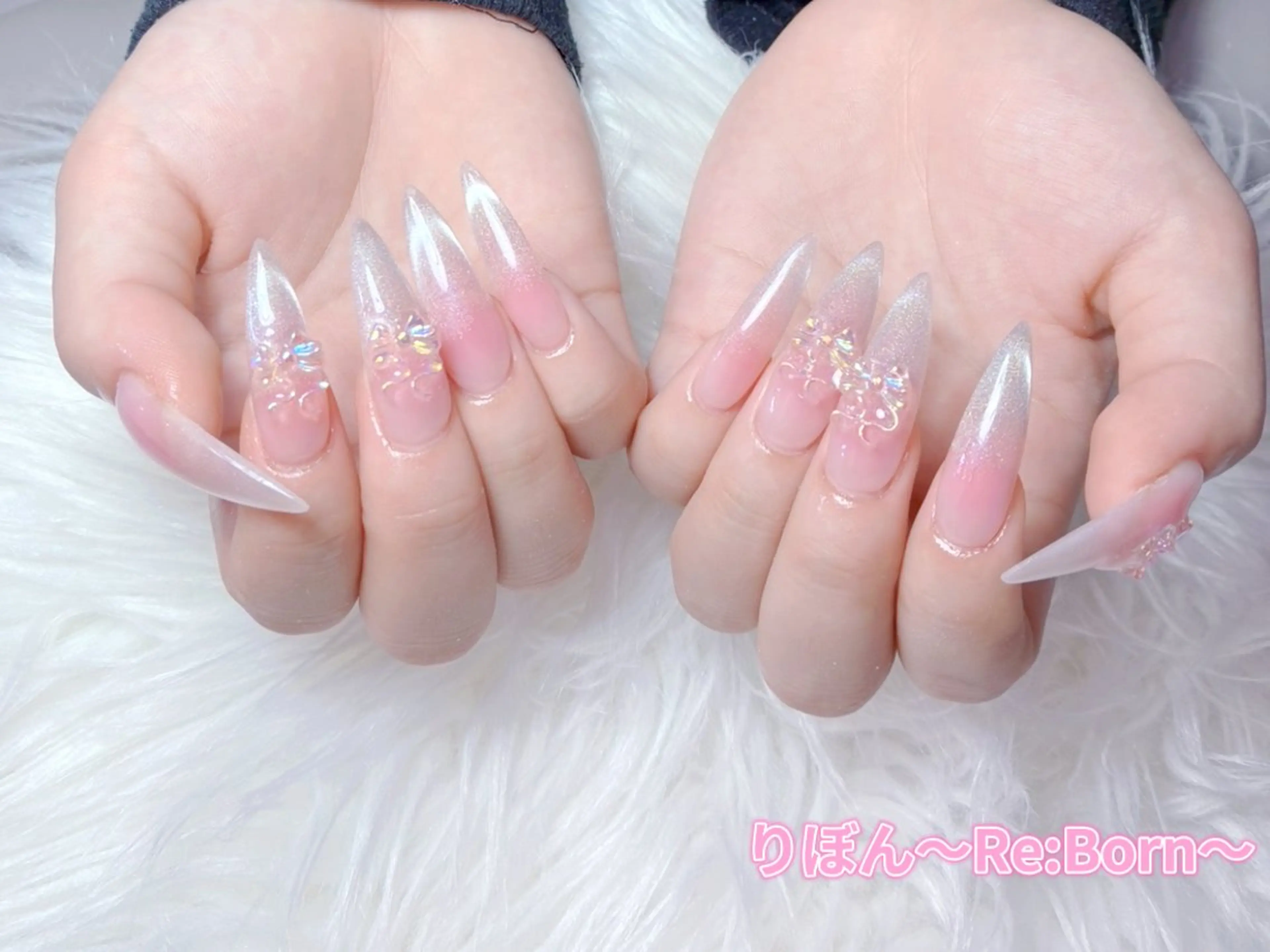 ロング 韓国風ヘア りぼん Re:Bonrのネイルデザイン