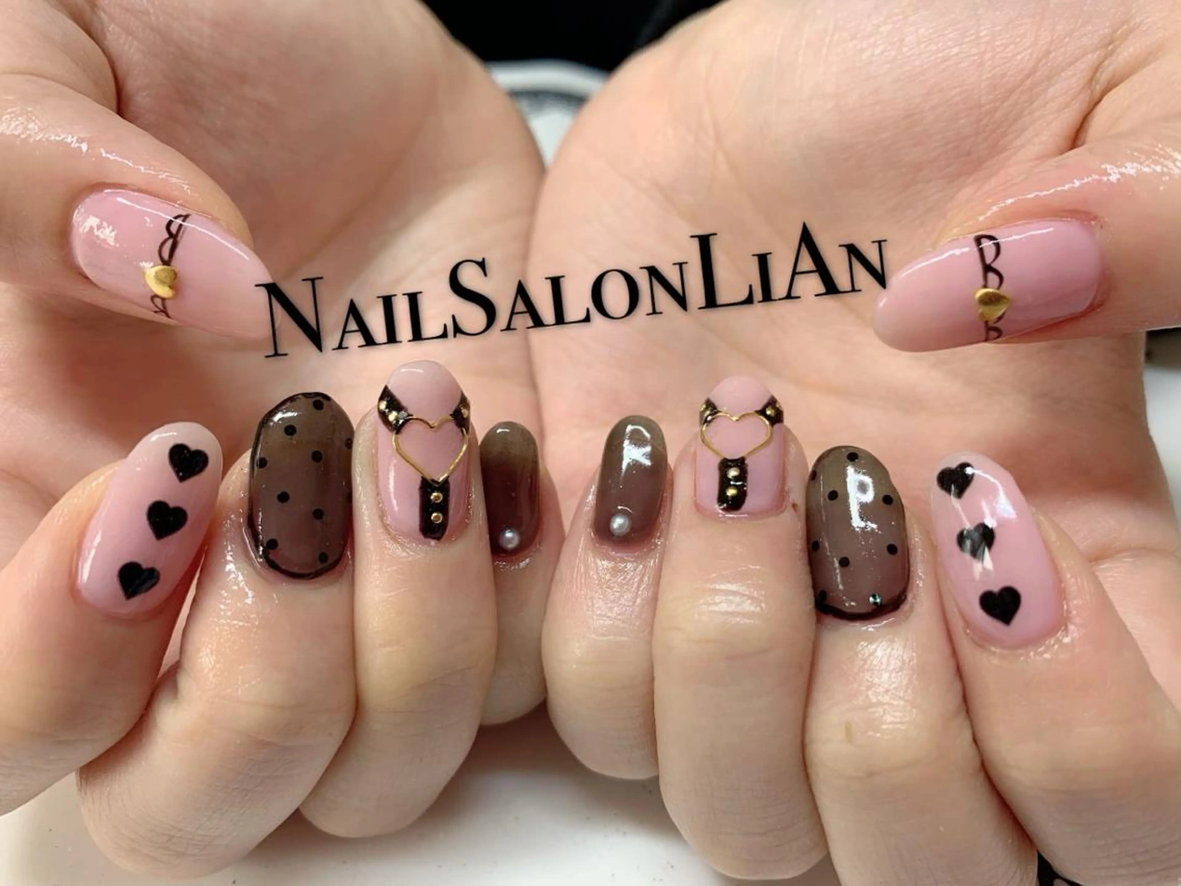 ネイル アートネイル 持ち込み シンプルネイル ストーンネイル NailSalon LiAnのネイルデザイン