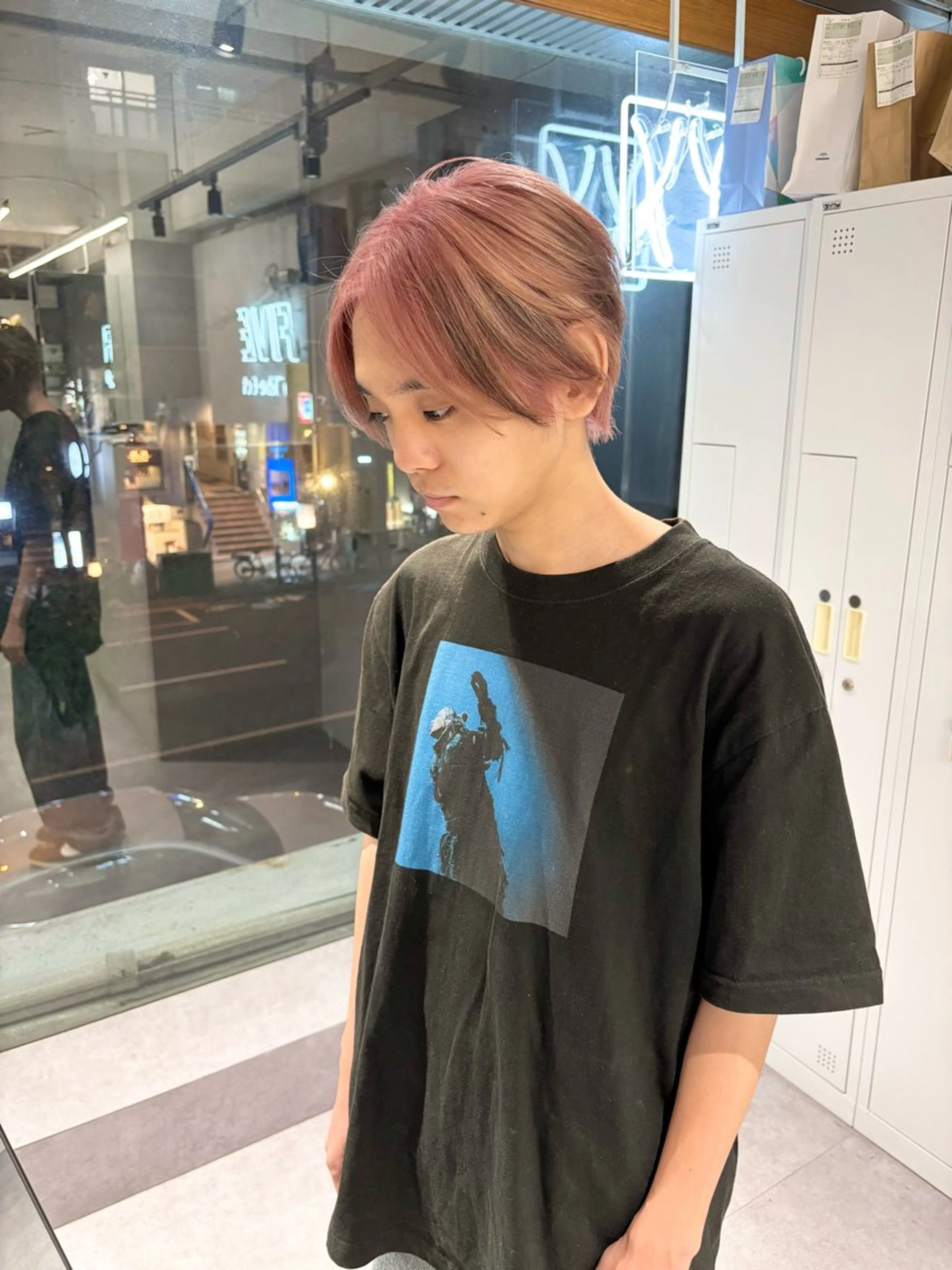 ショート カラー メンズ デザインカラー ピンクカラー ヘアカラー デザインカラー 小西勇次のヘアスタイル