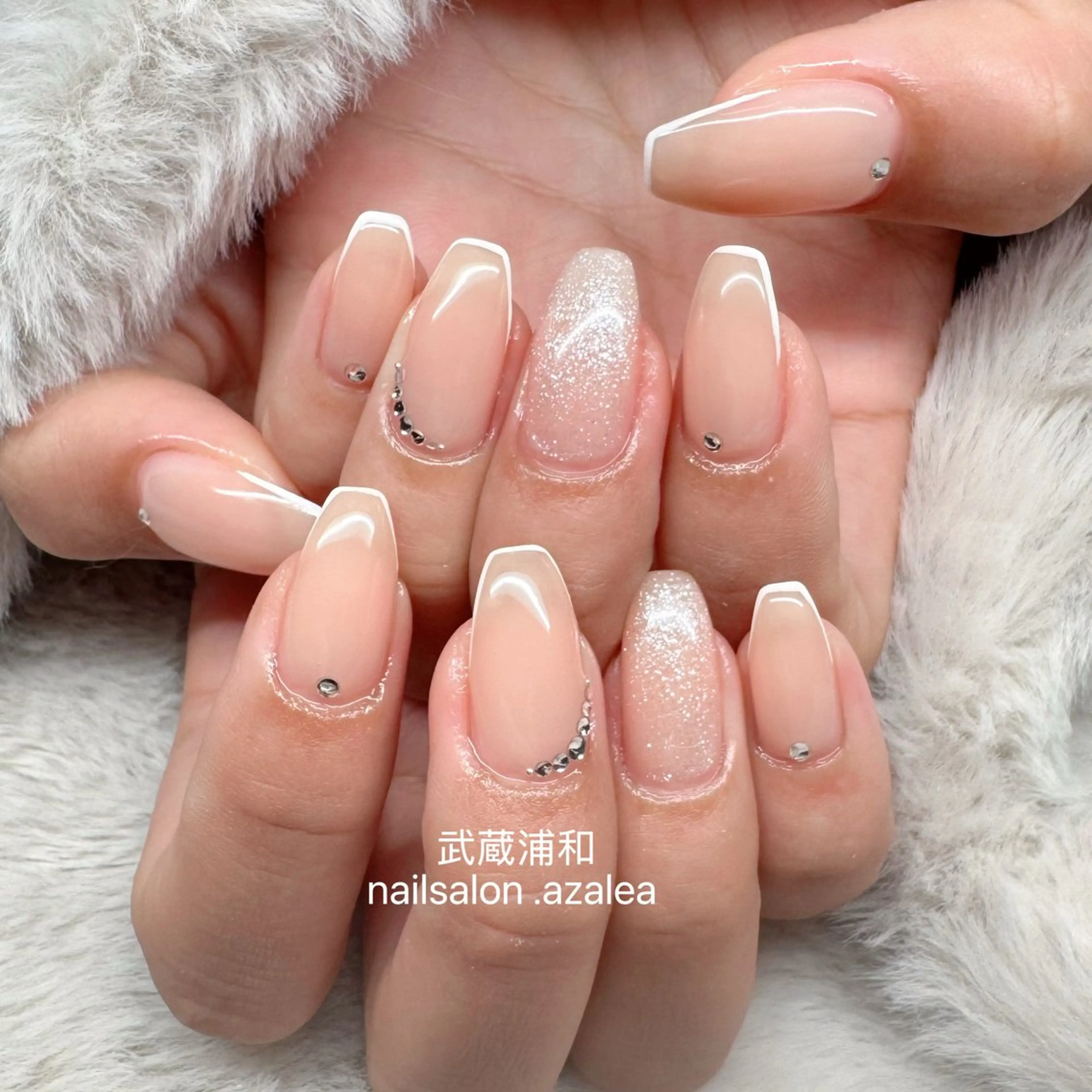 ネイル ハンドネイル R inのネイルデザイン