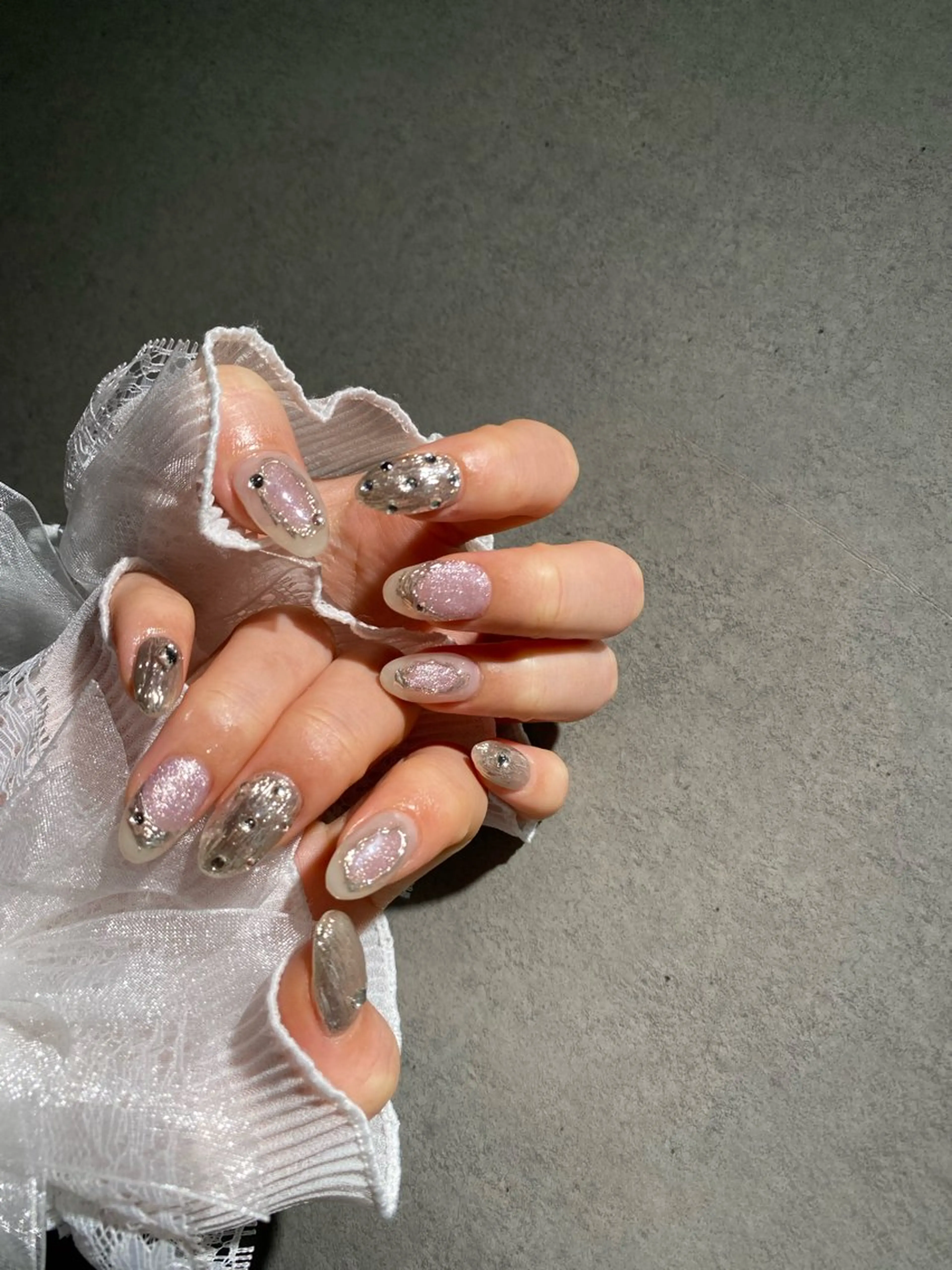 ネイル I-nailロング /ワンホン/キラキラのネイルデザイン