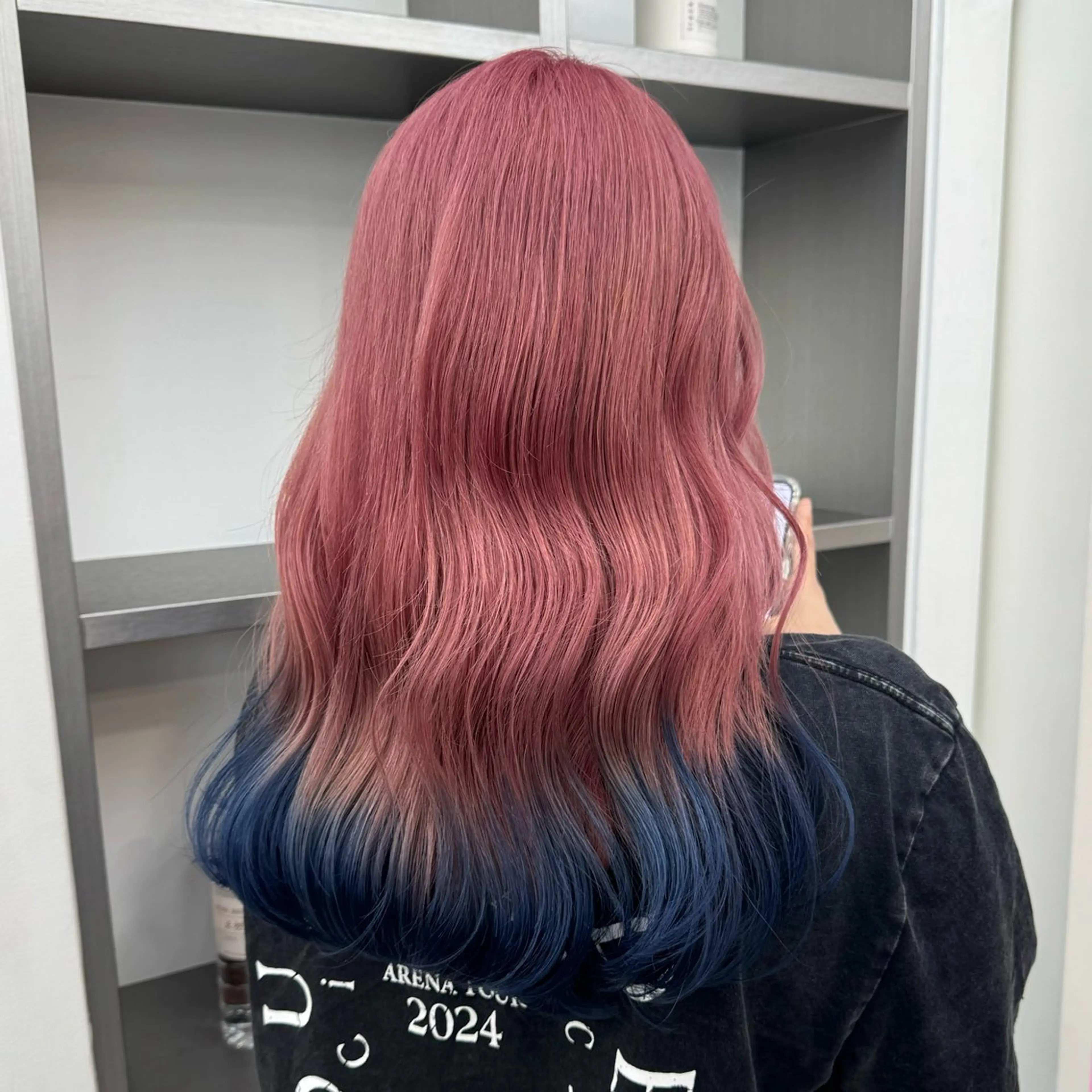 セミロング カラー デザインカラー ヘアカラー トリートメント 🌼動き×透明感🩵 ハイトーン/ナナのヘアスタイル