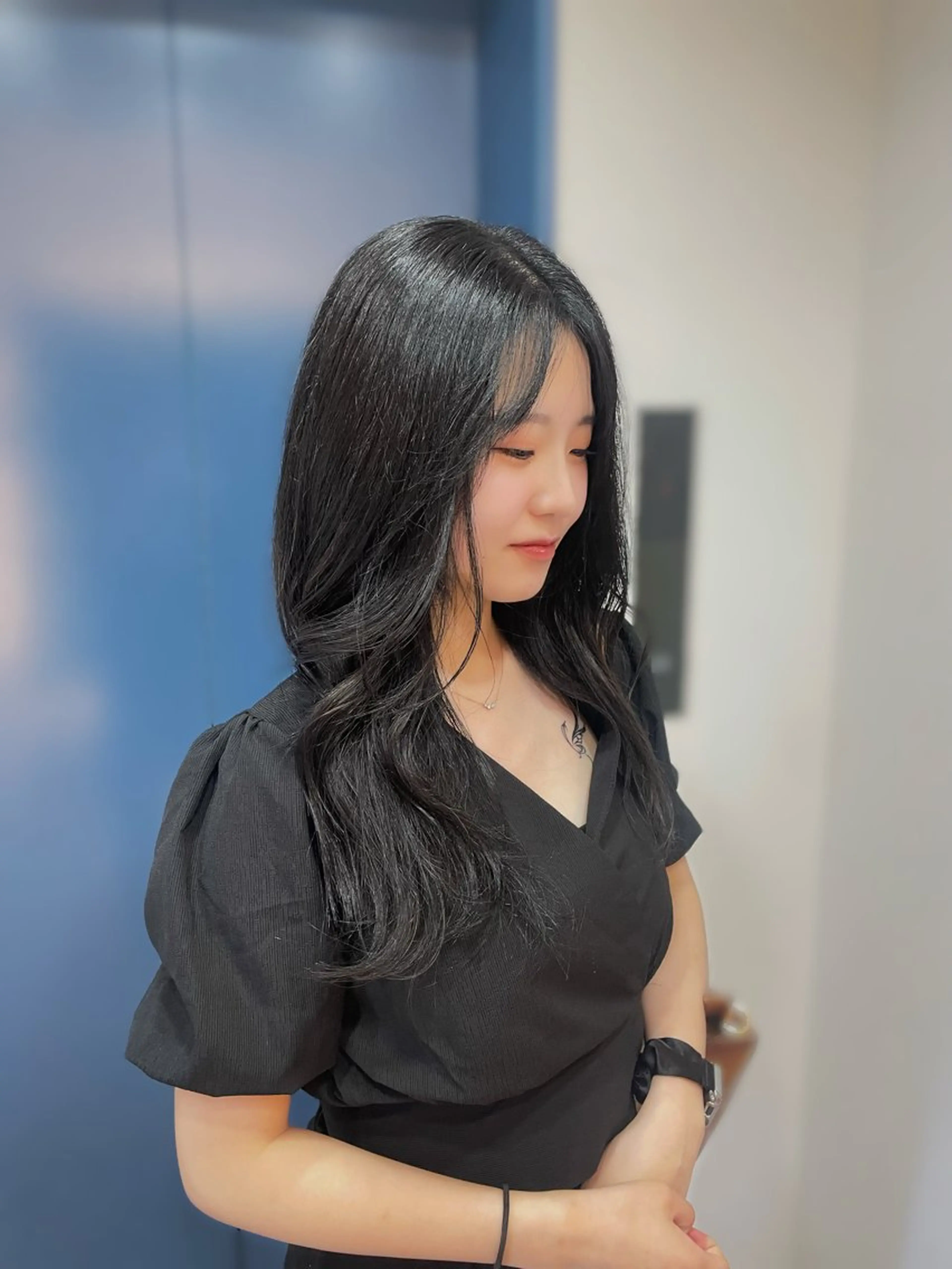 ロング カラー 川本 芹奈のヘアスタイル