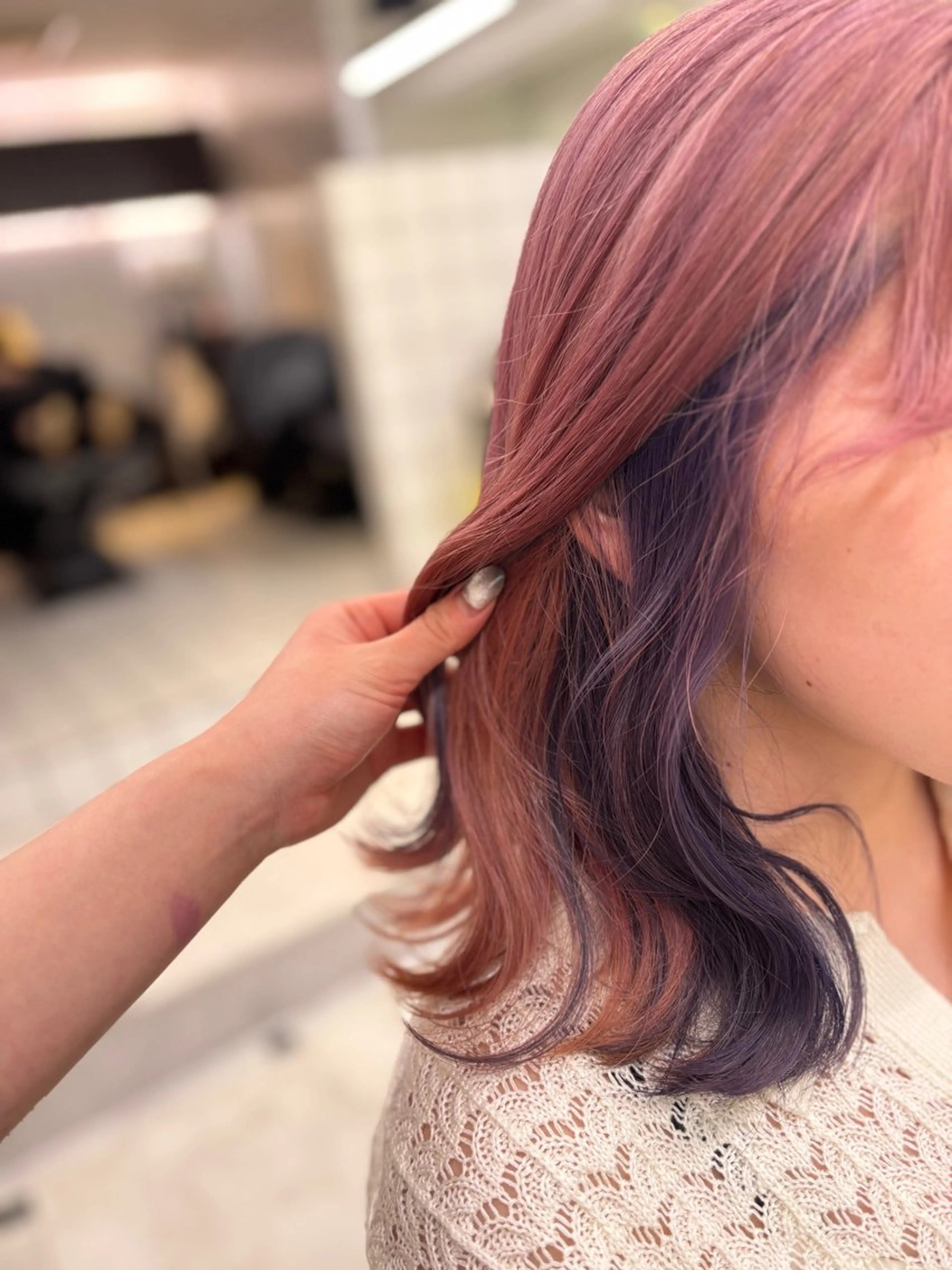 ロング カラー ブリーチ デザインカラー ラベンダーカラー ピンクカラー 💙ハイトーン韓国風 色白ヘア💙manaのヘアスタイル