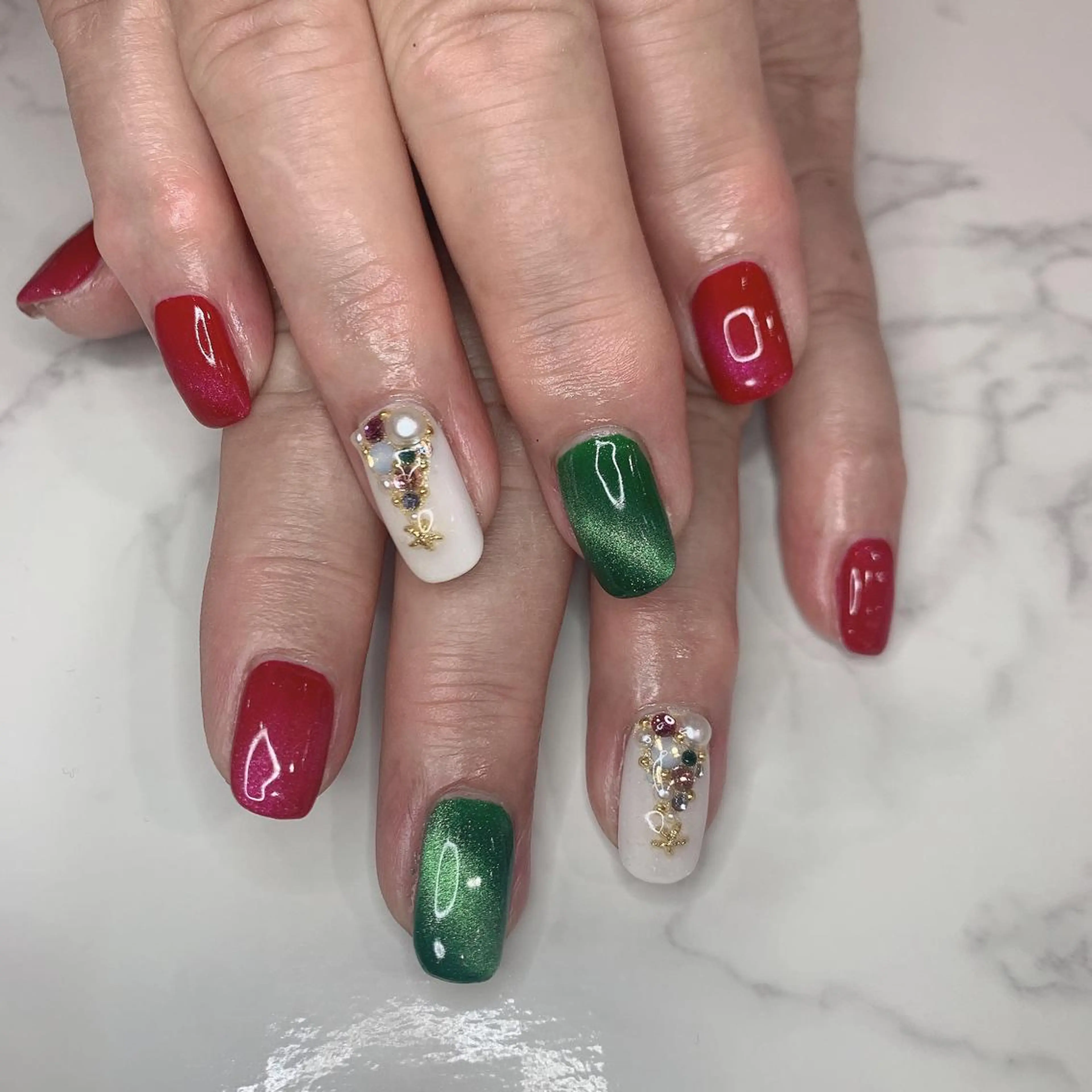 ネイル 冬ネイル クリスマス 高橋 実和子のマツエク・マツパデザイン