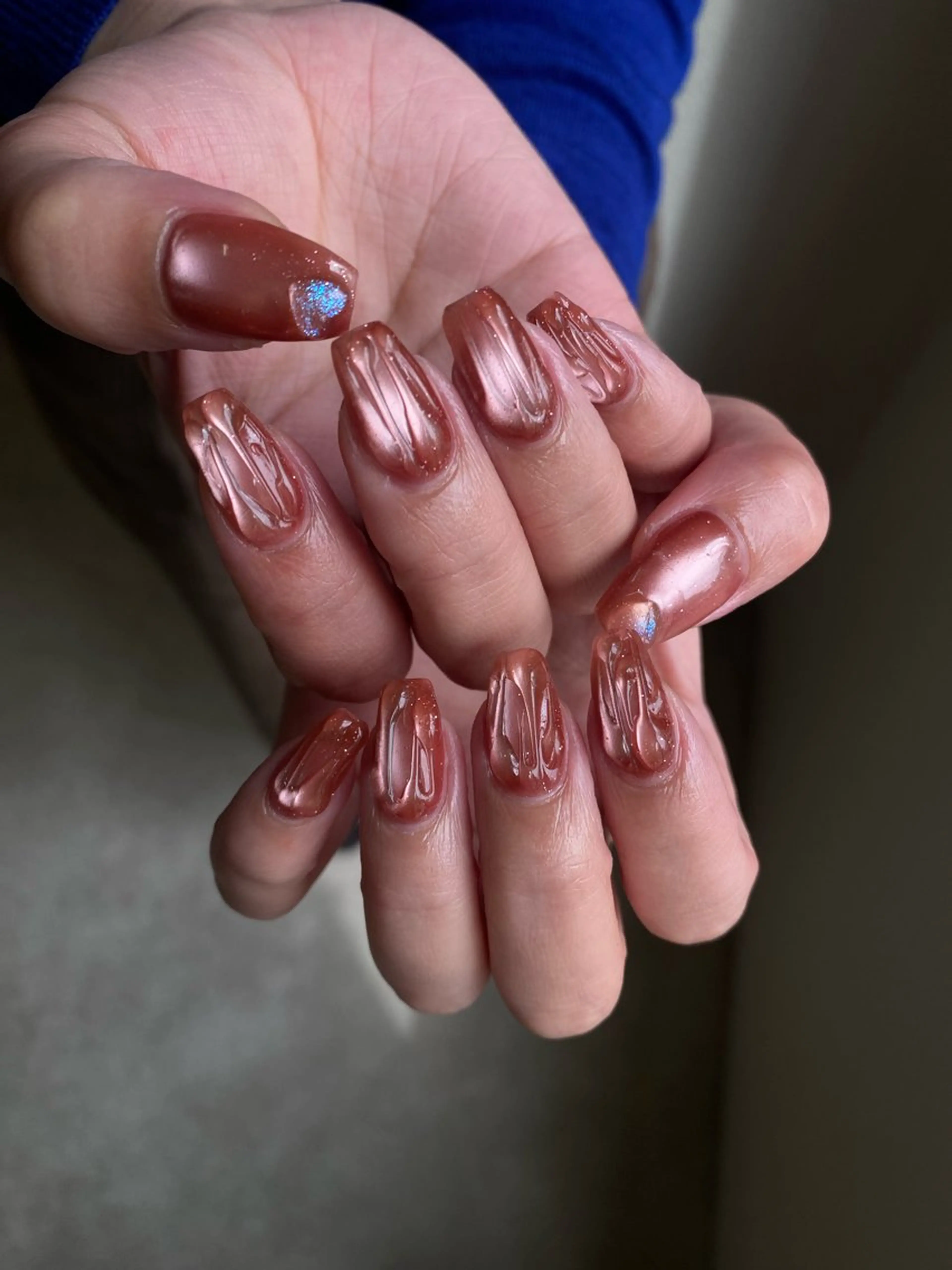 ネイル 成人式 フラッシュネイル フレンチネイル ガーリー キラキラネイル ハンドネイル 草加ニュアンスネイル 🌚hersのネイルデザイン