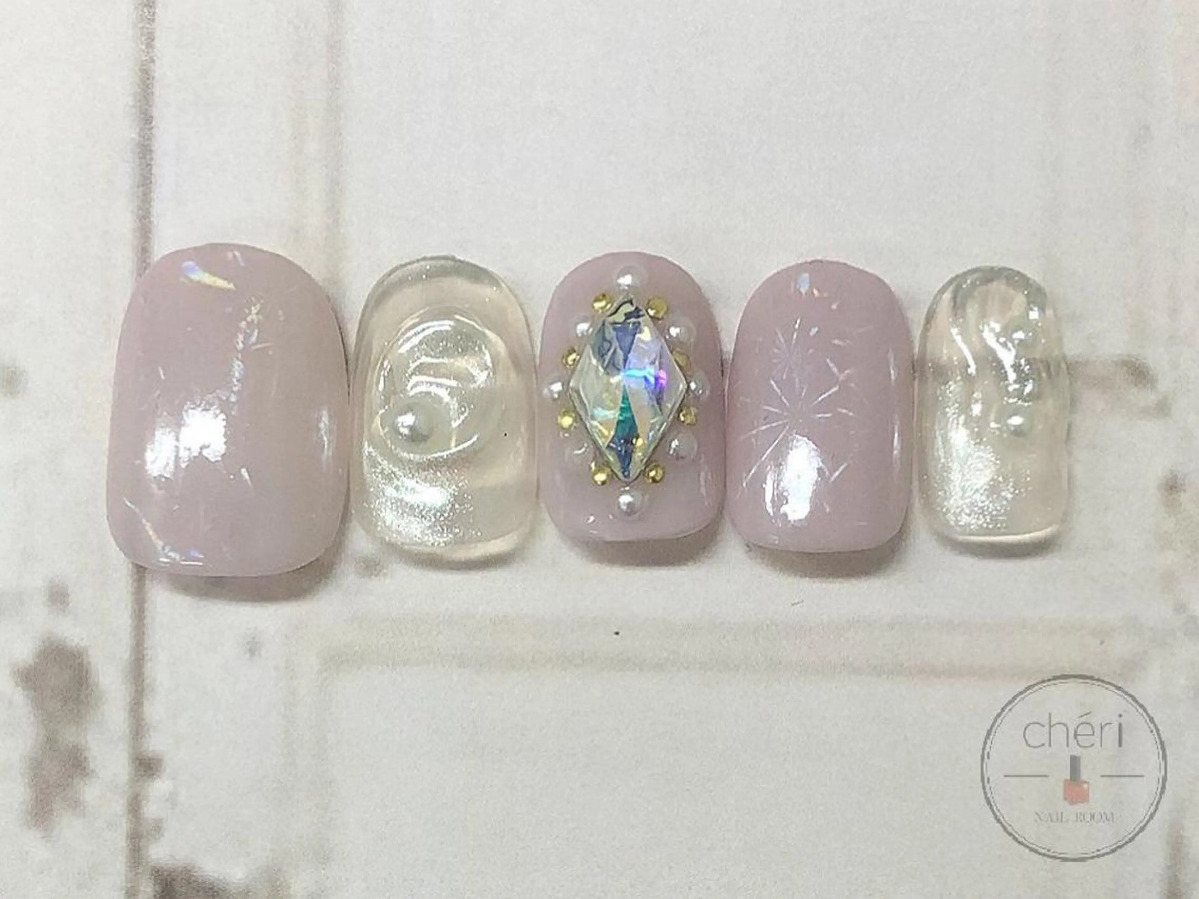 ショート カラー ネイル chéri sinagawaのネイルデザイン