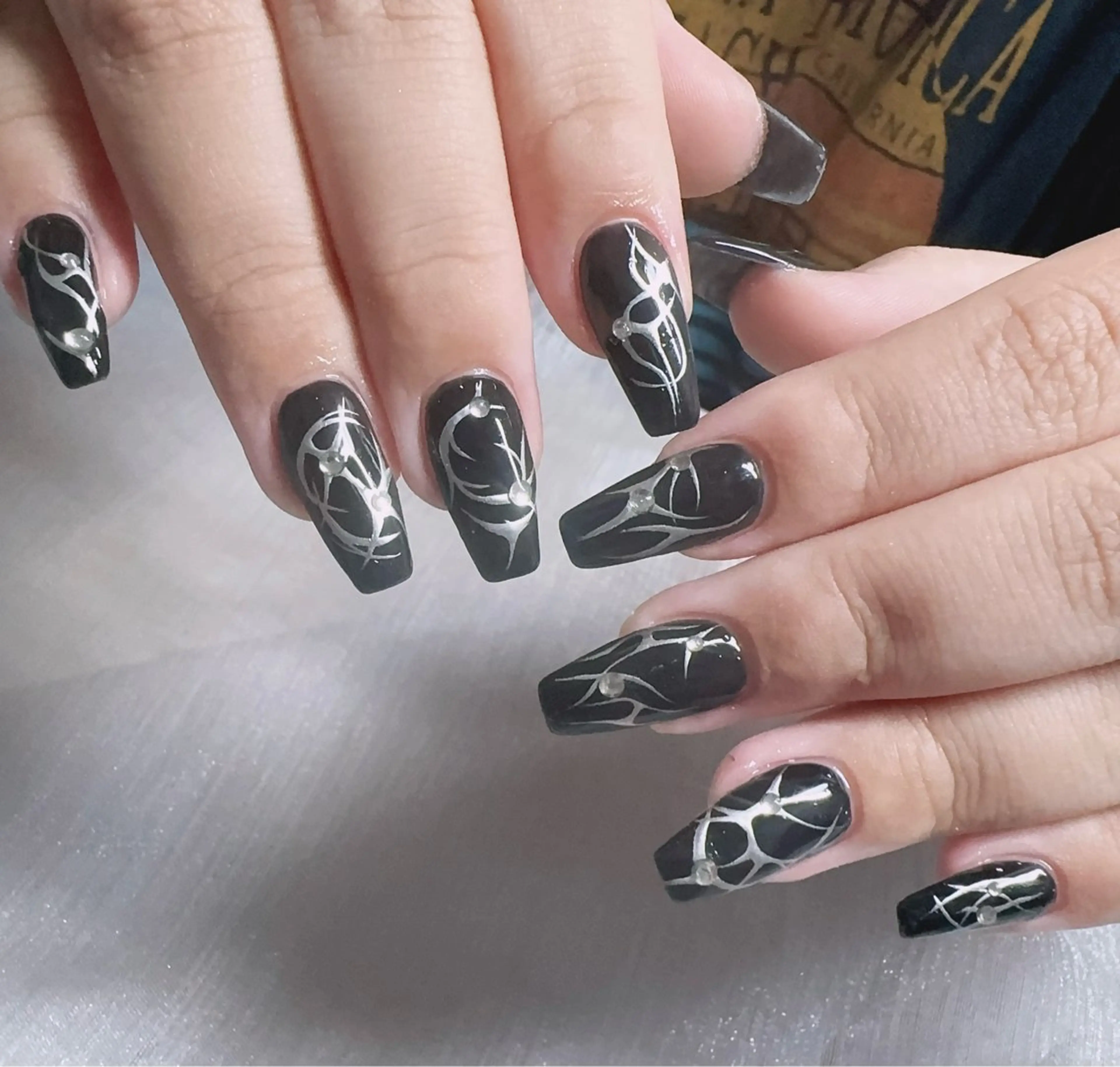 ネイル &ME ネイルサロンのネイルデザイン