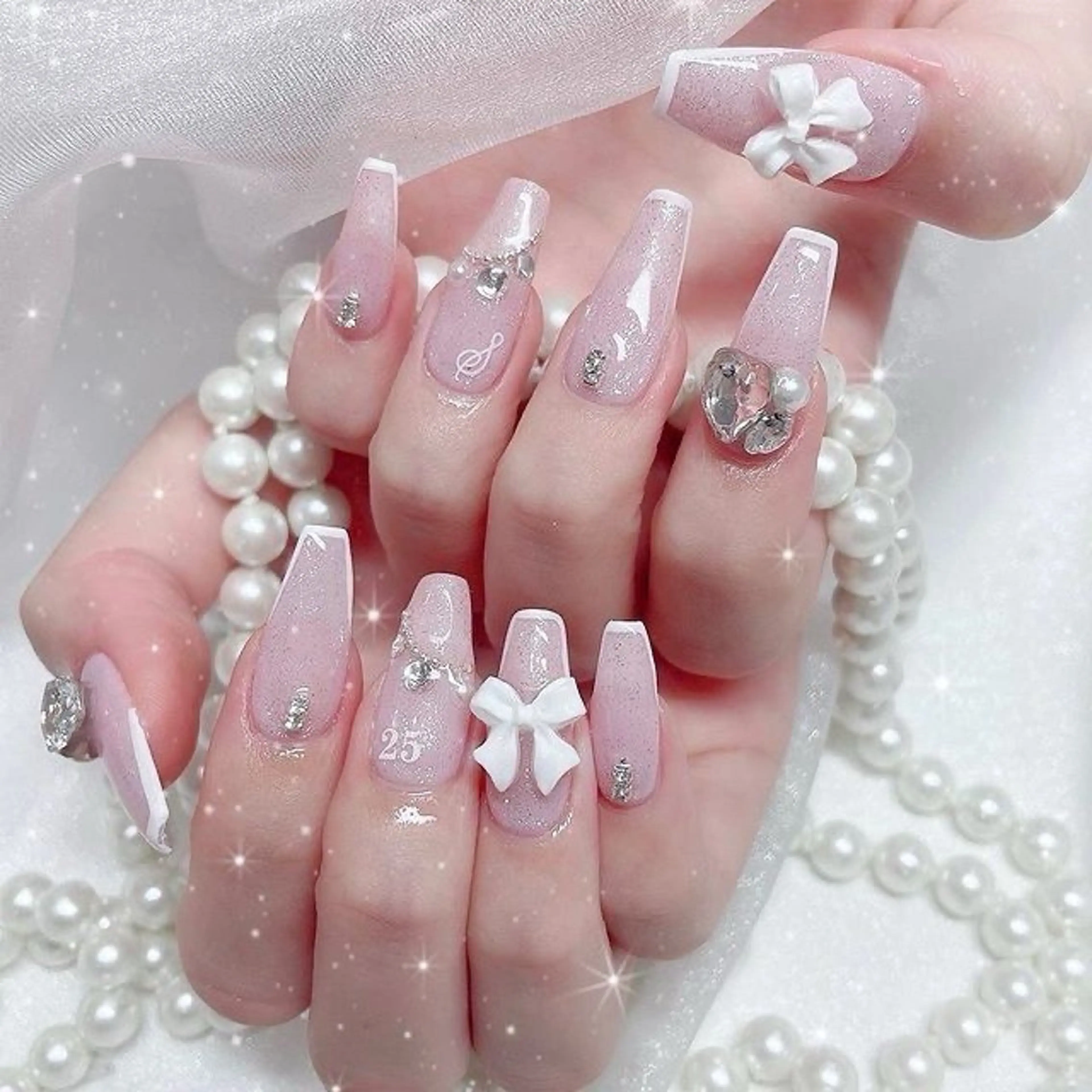 ネイル マグネットネイル ミラーネイル ニュアンスネイル ピンク ネイルチップ Lee Nailsのネイルデザイン