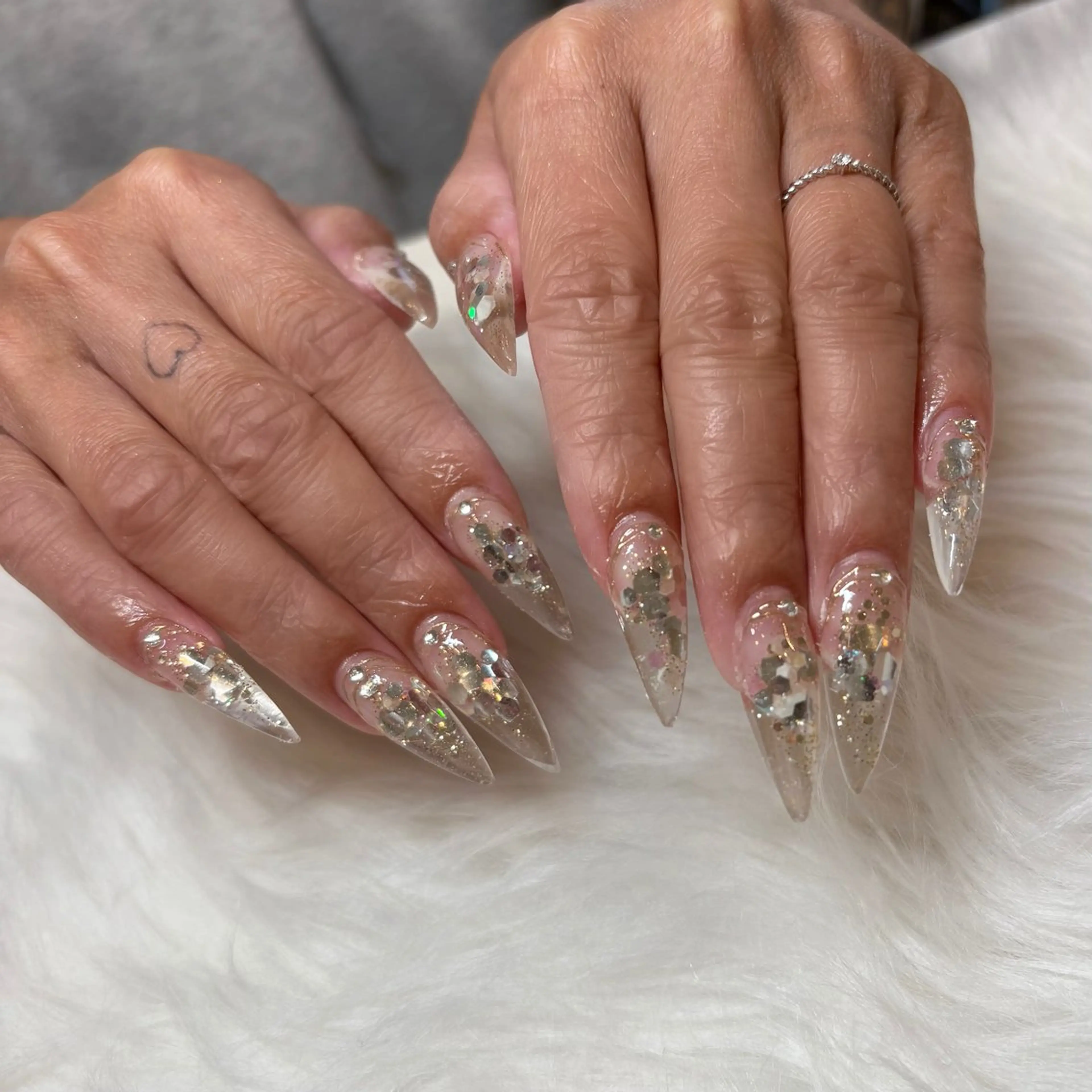 ネイル ハンドネイル fleulilas所属・fleulilas 18時以降も予約OKのネイルデザイン