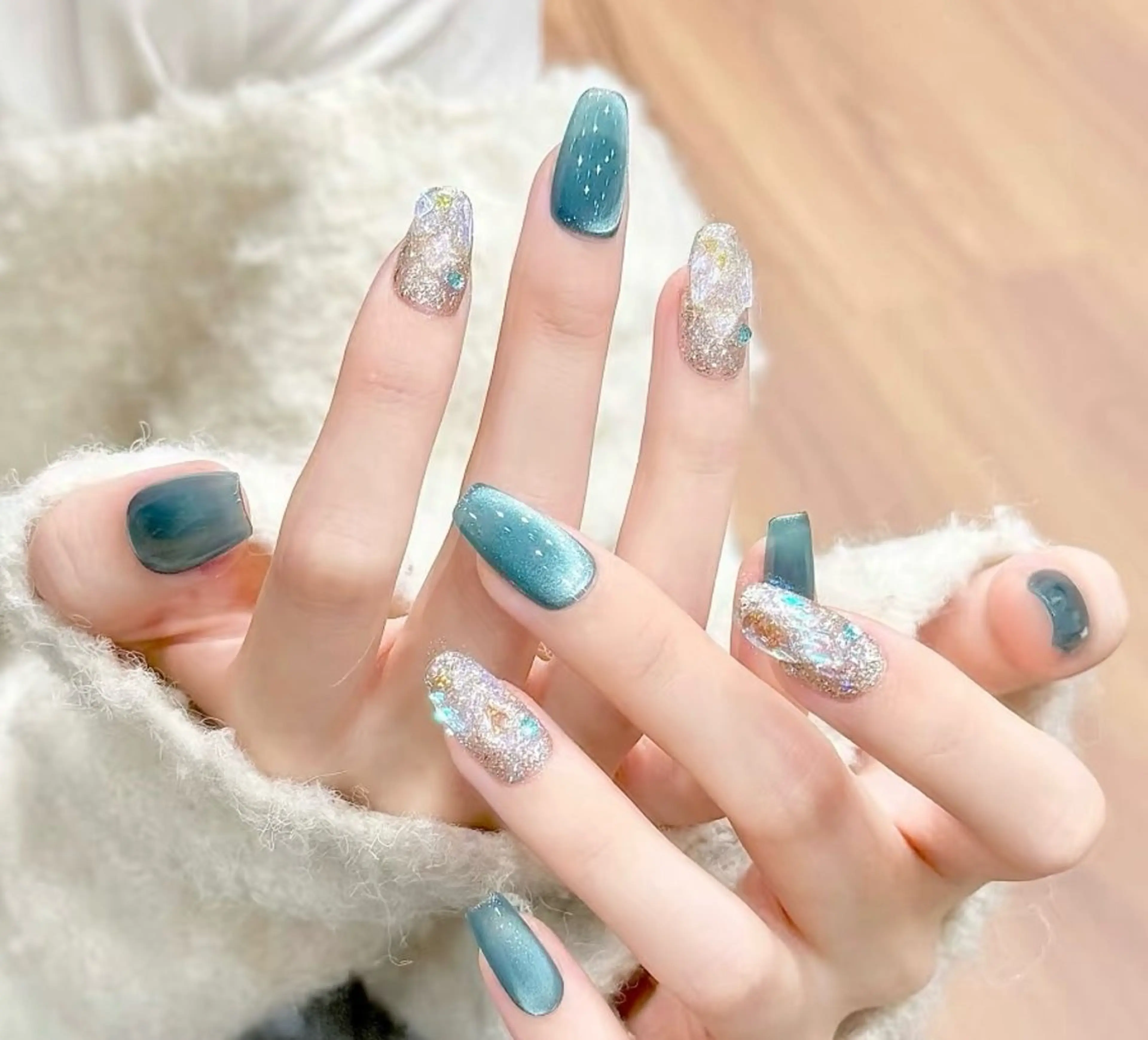 ネイル 高木 維麗絲のネイルデザイン