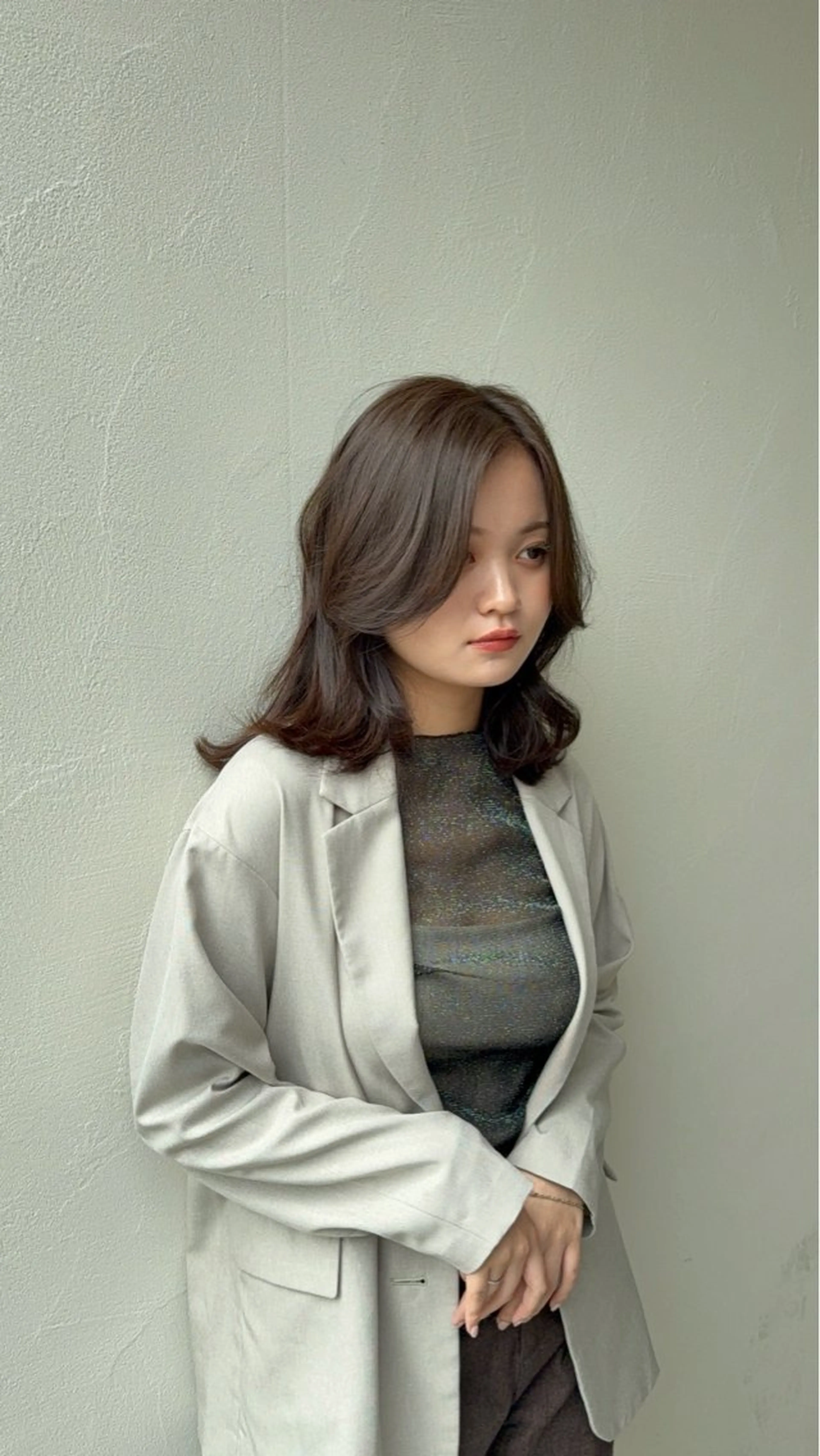 セミロング 一宮　　透明感カラー 髪質改善　ヘッドスパのヘアスタイル