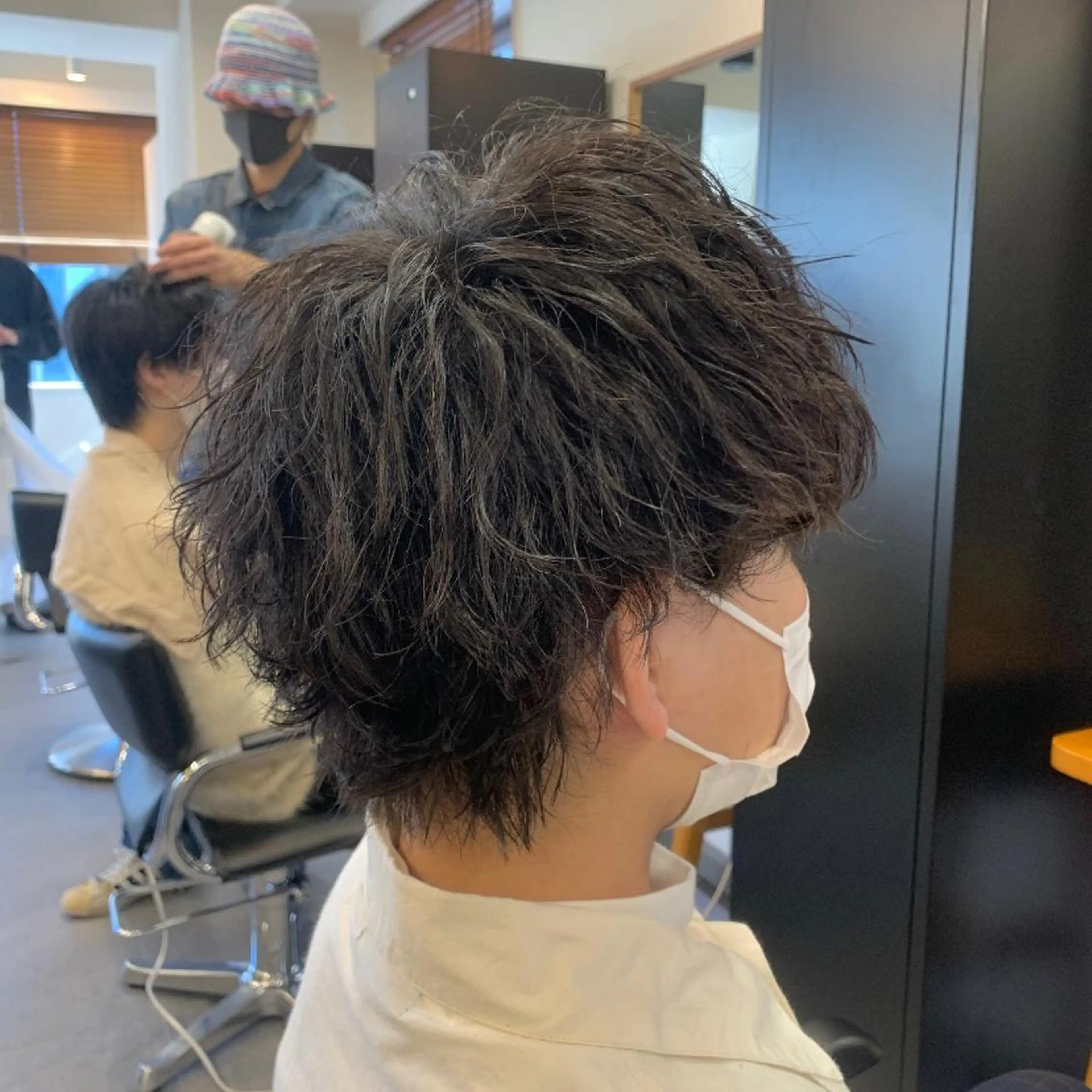 ショート パーマ メンズ メンズウルフカット ウルフカット カット パーマ メンズ特化美容師/ 藤戸 椋のヘアスタイル