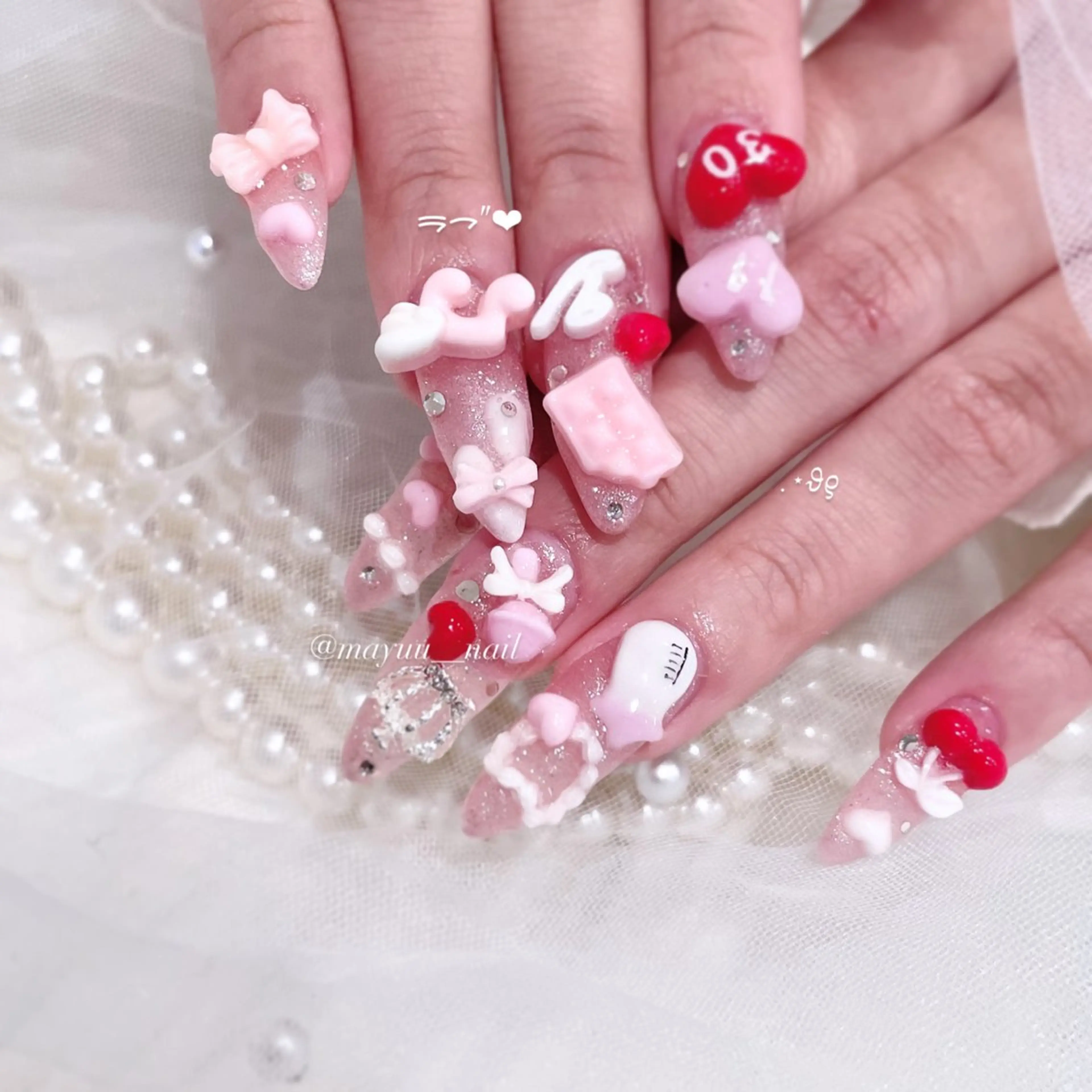 ネイル 🎀 Mayu 🎀痛ネイルのネイルデザイン