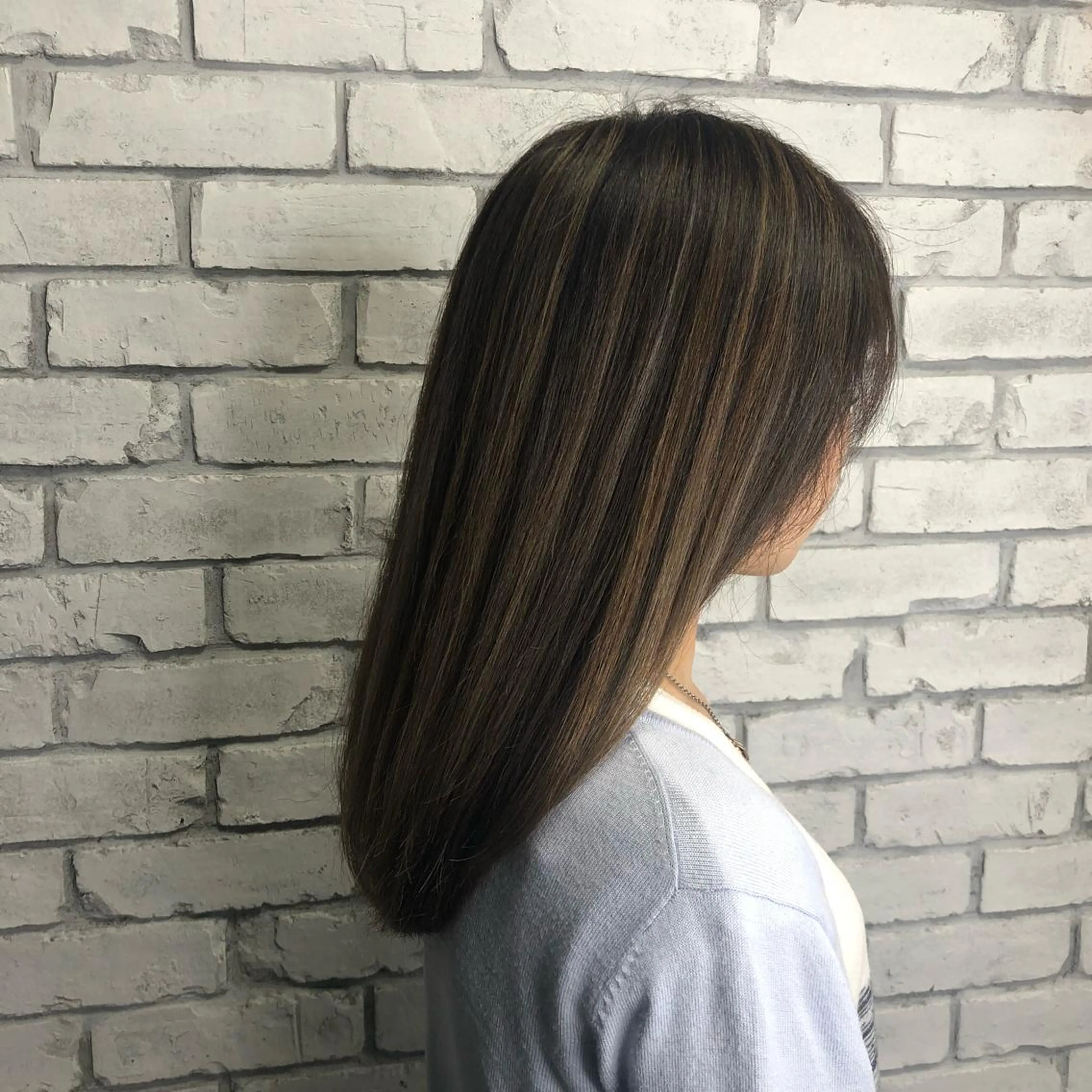 セミロング カラー カット 縮毛矯正 トリートメント welring hair salonのヘアスタイル