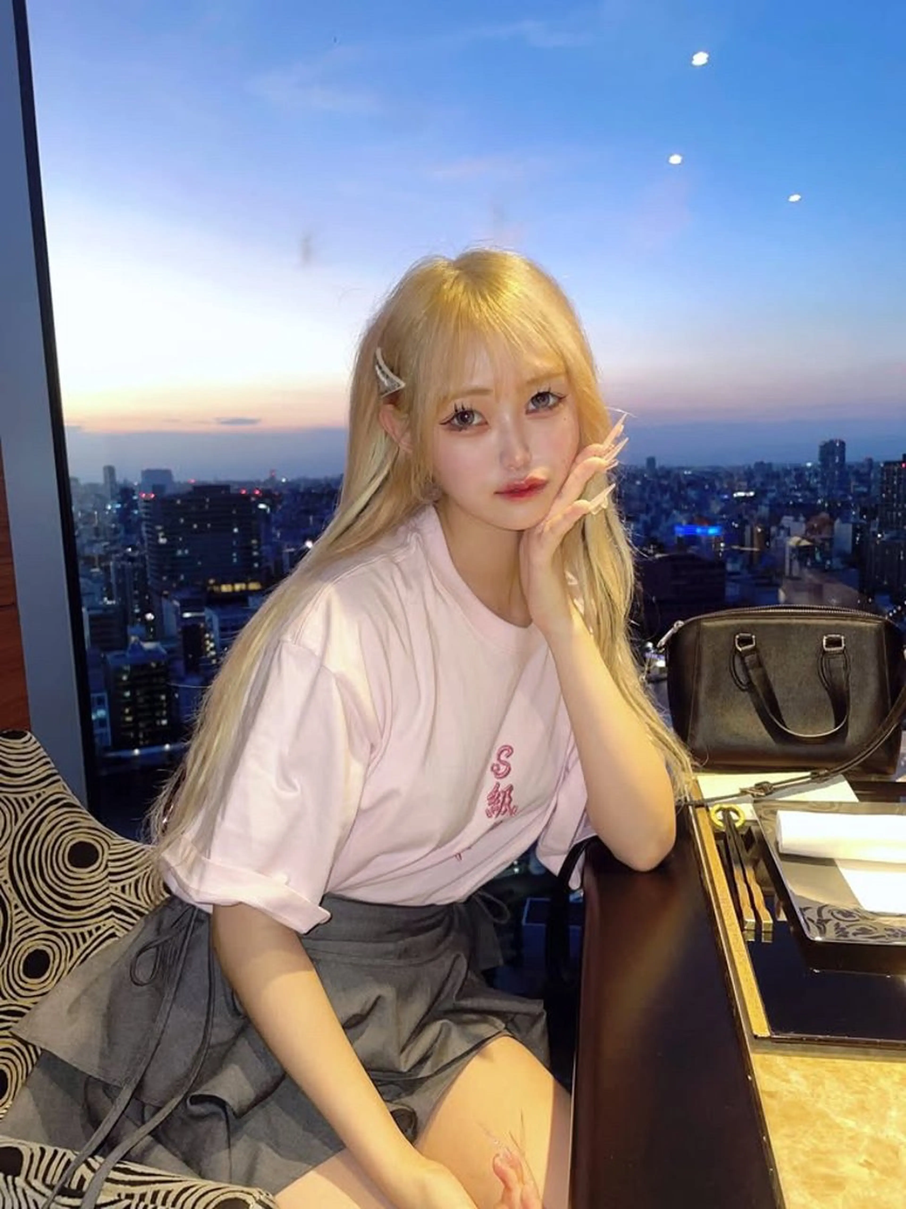 ロング カラー エクステ ✨最安値✨エクステ カラー🌼つきな🌼のヘアスタイル