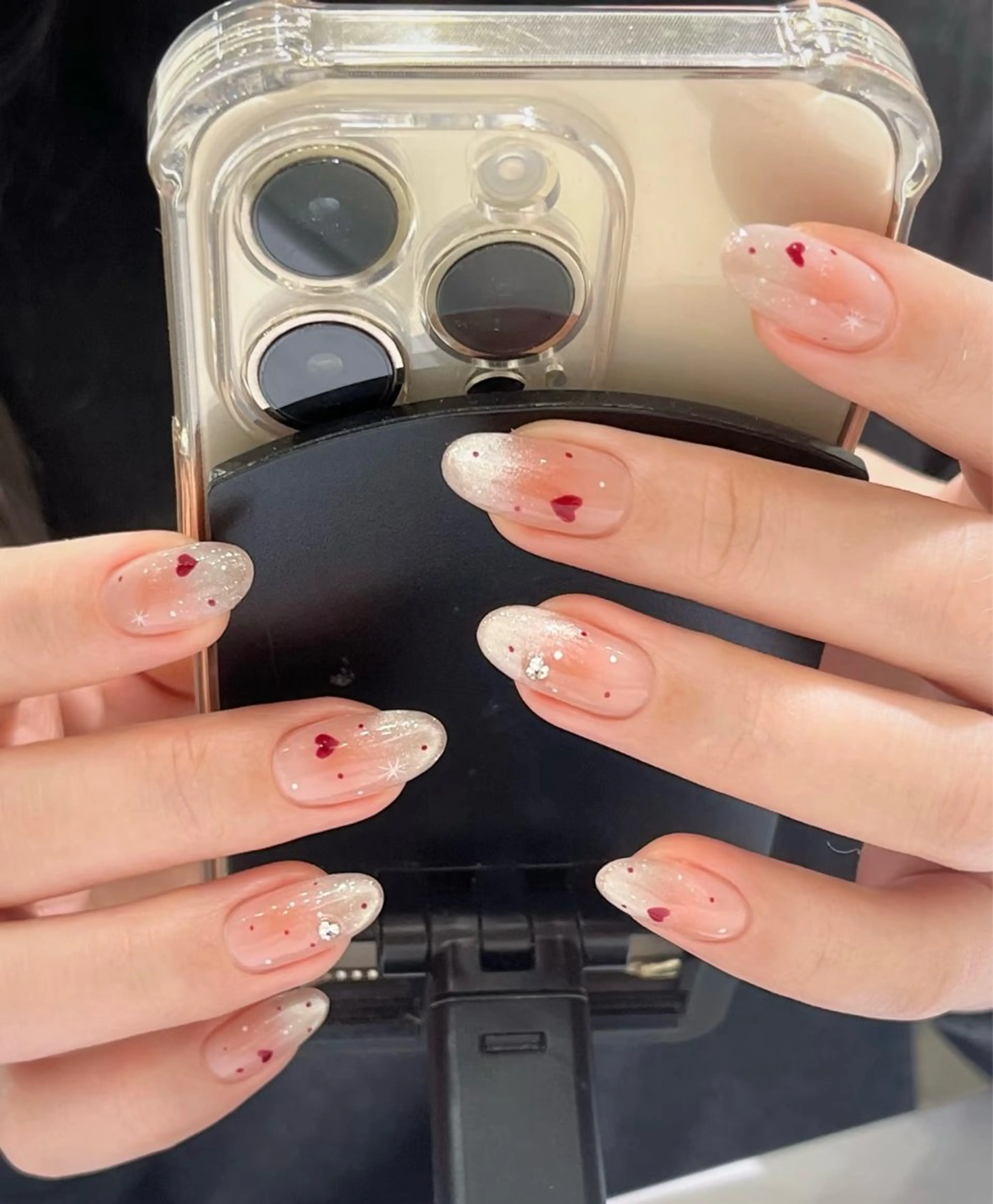 ネイル アートネイル オーロラネイル チークネイル フレンチネイル ガラスフレンチ ハンドネイル 🎀YooLi Nail salonのネイルデザイン