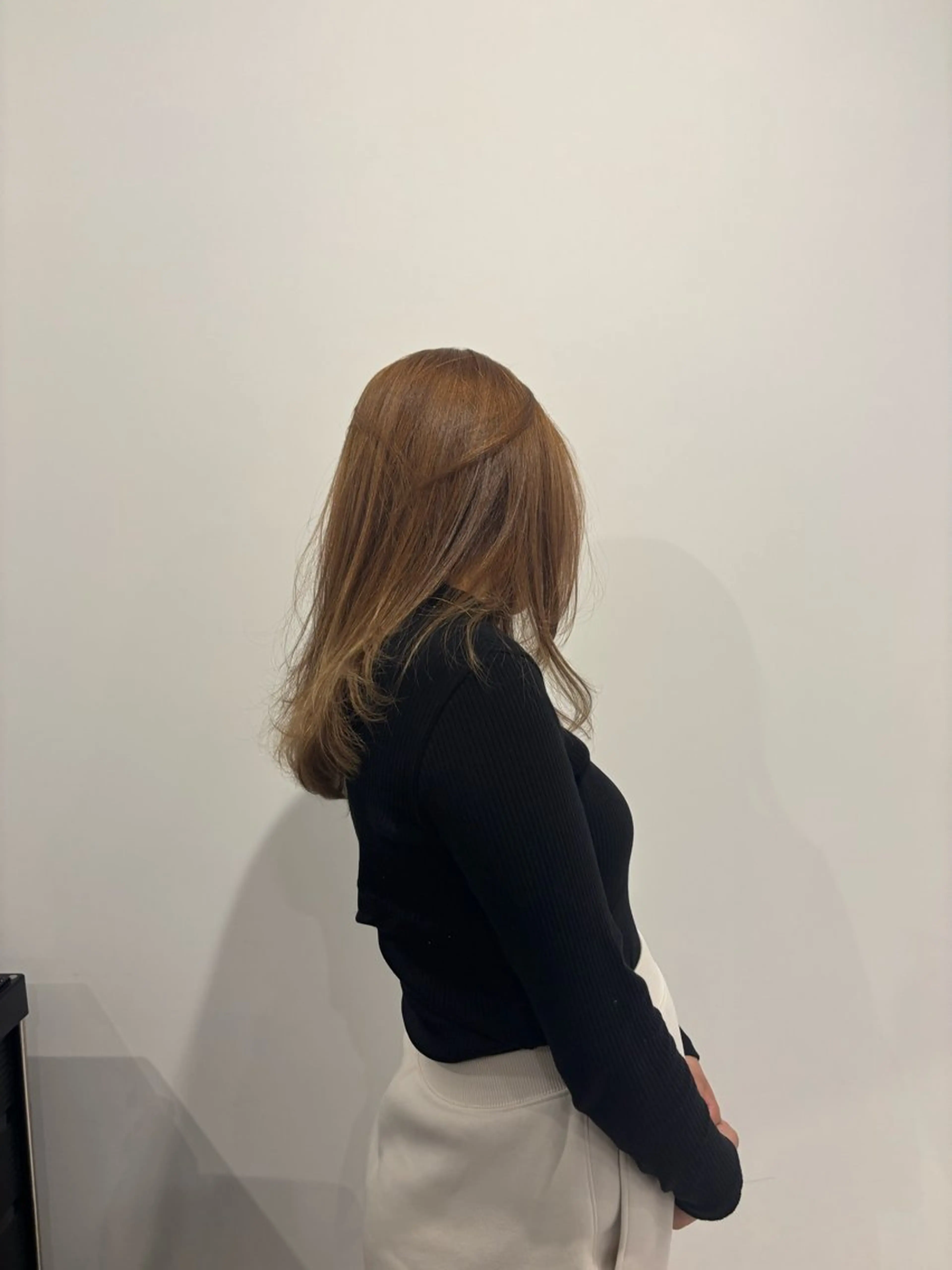 セミロング カラー 熊取谷 茉那のヘアスタイル