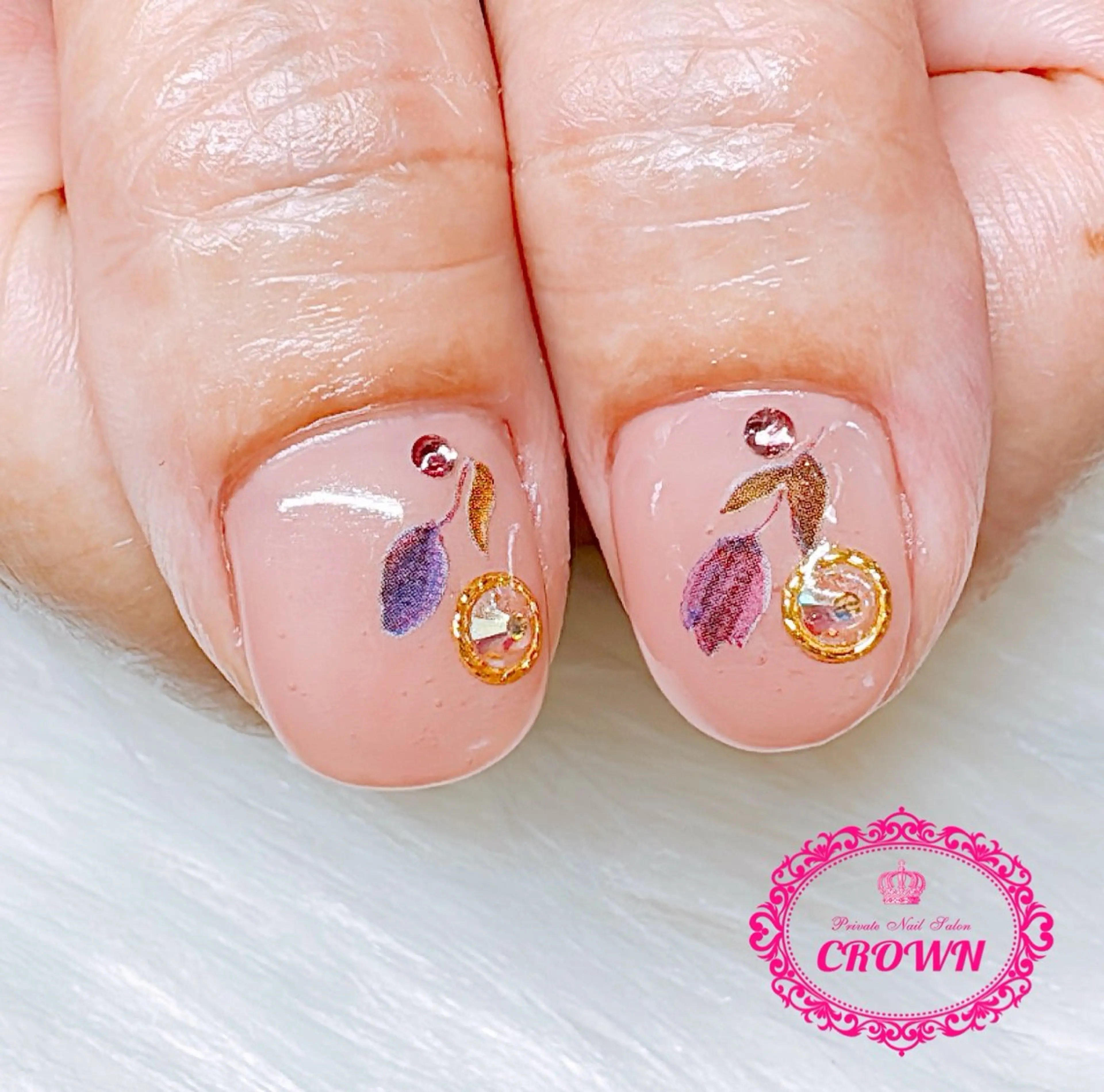 ネイル CROWN プライベートサロンのネイルデザイン